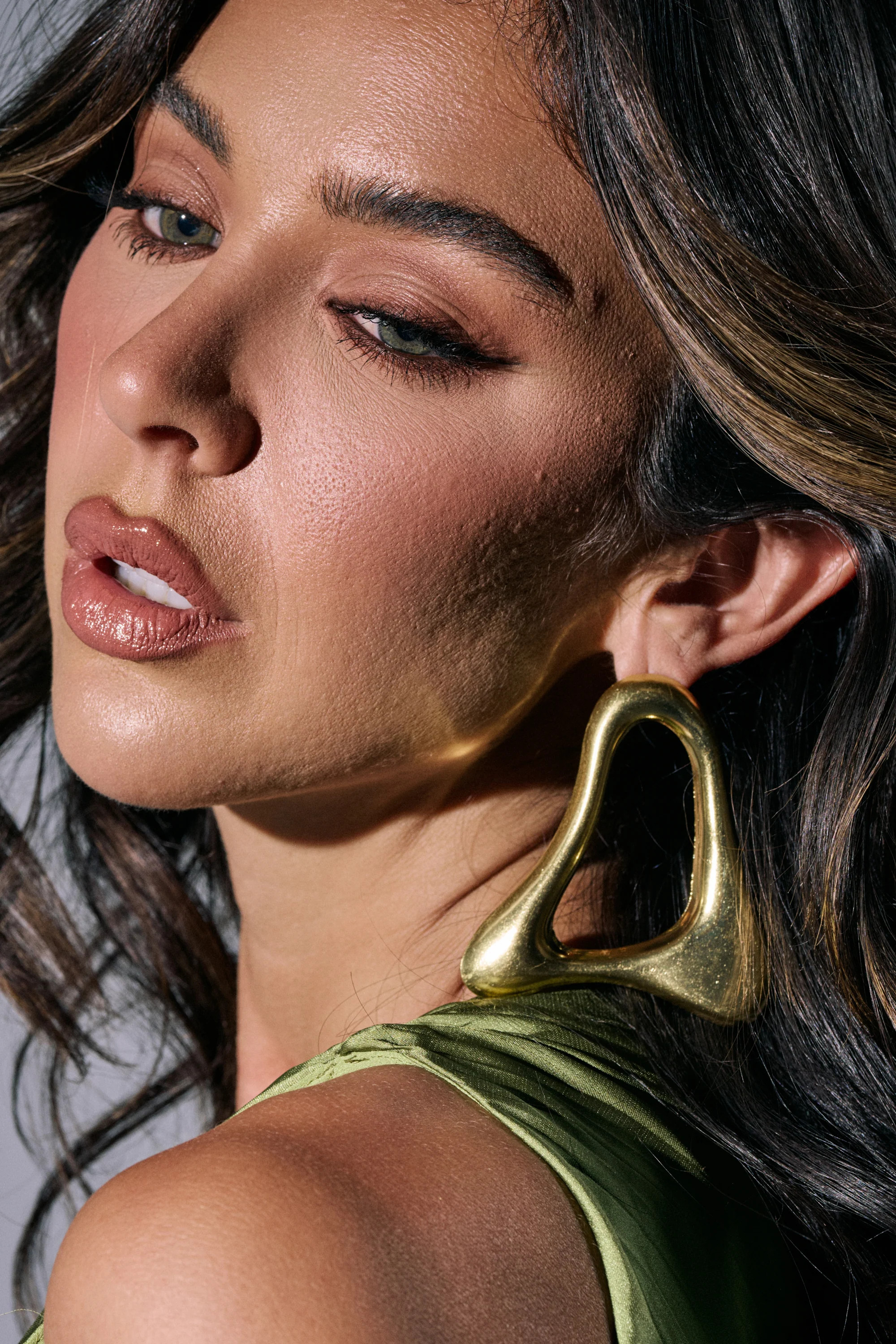 MOD GAL EARRING | AKIRA