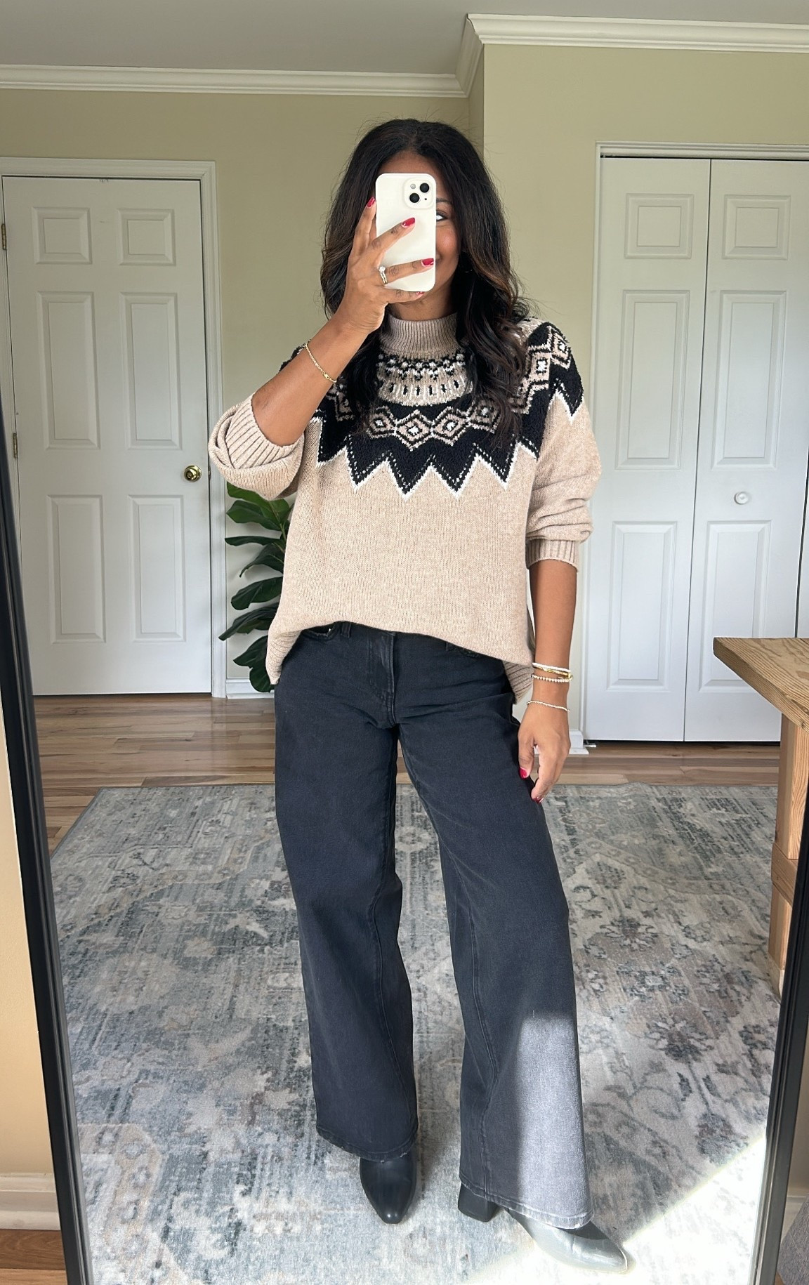 Size 4 on jeans. Size large in sweater