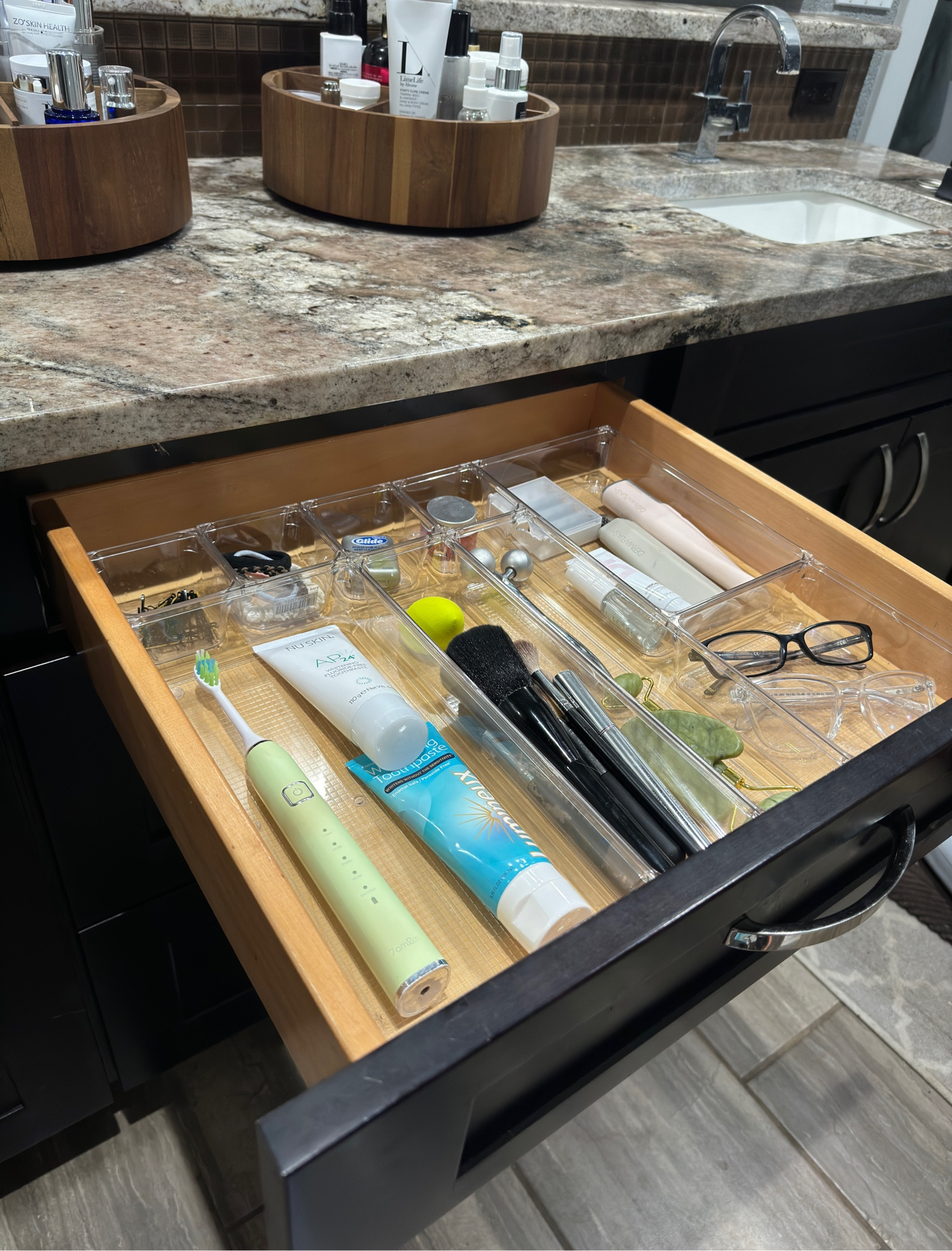 We love organizing drawers for our client’s, especially in the bathroom! We can make your getting ready process your favorite part of the day😍 

#LTKOrganizer #Organized #ProfessionalOrganizer 