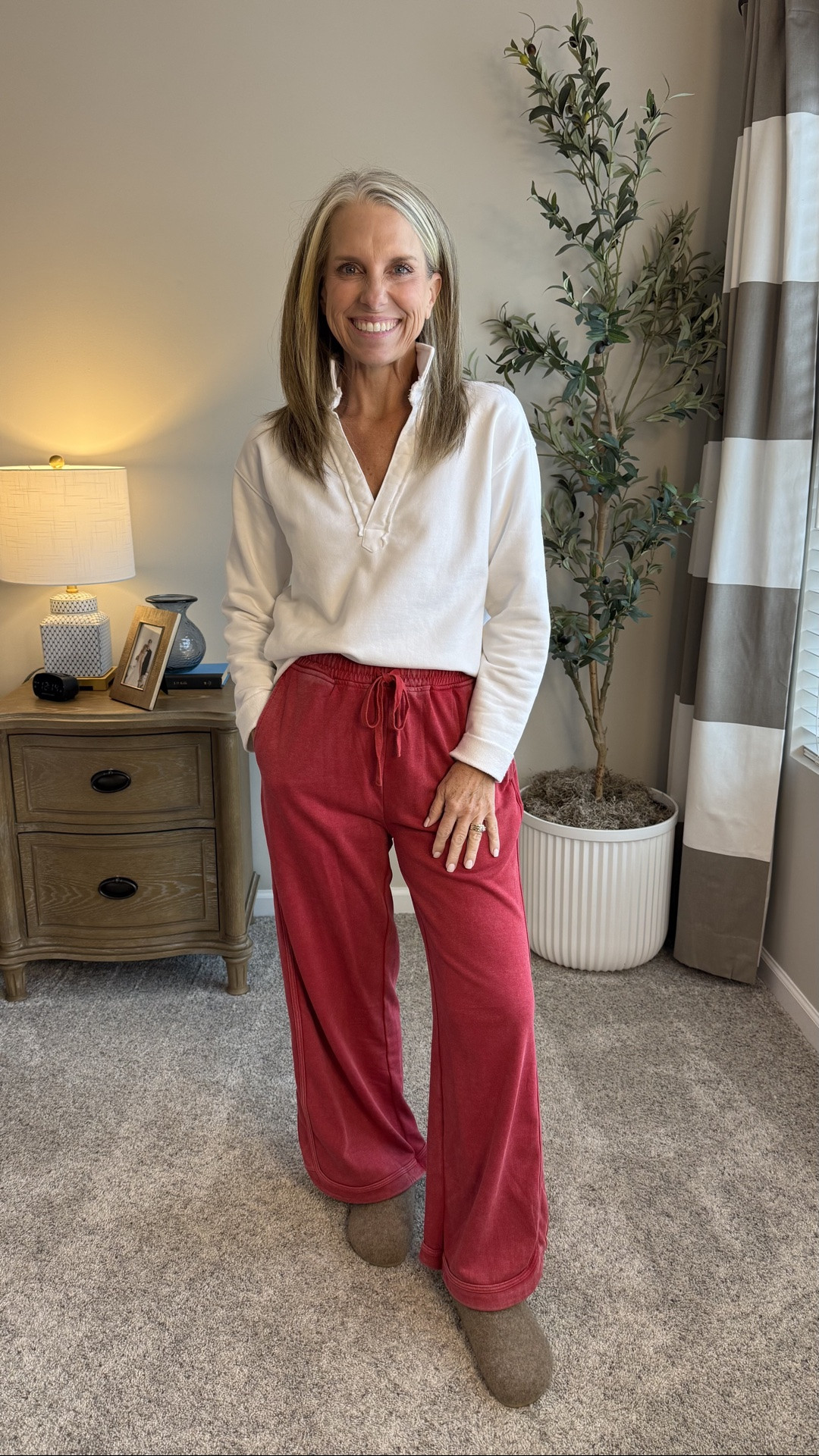 Travel look, staying at home, work from home, weekend style. @Quince