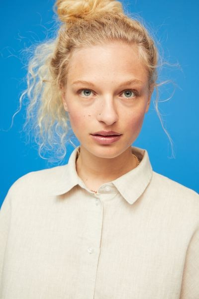 Cropped linen shirt | H&M (UK, MY, IN, SG, PH, TW, HK)