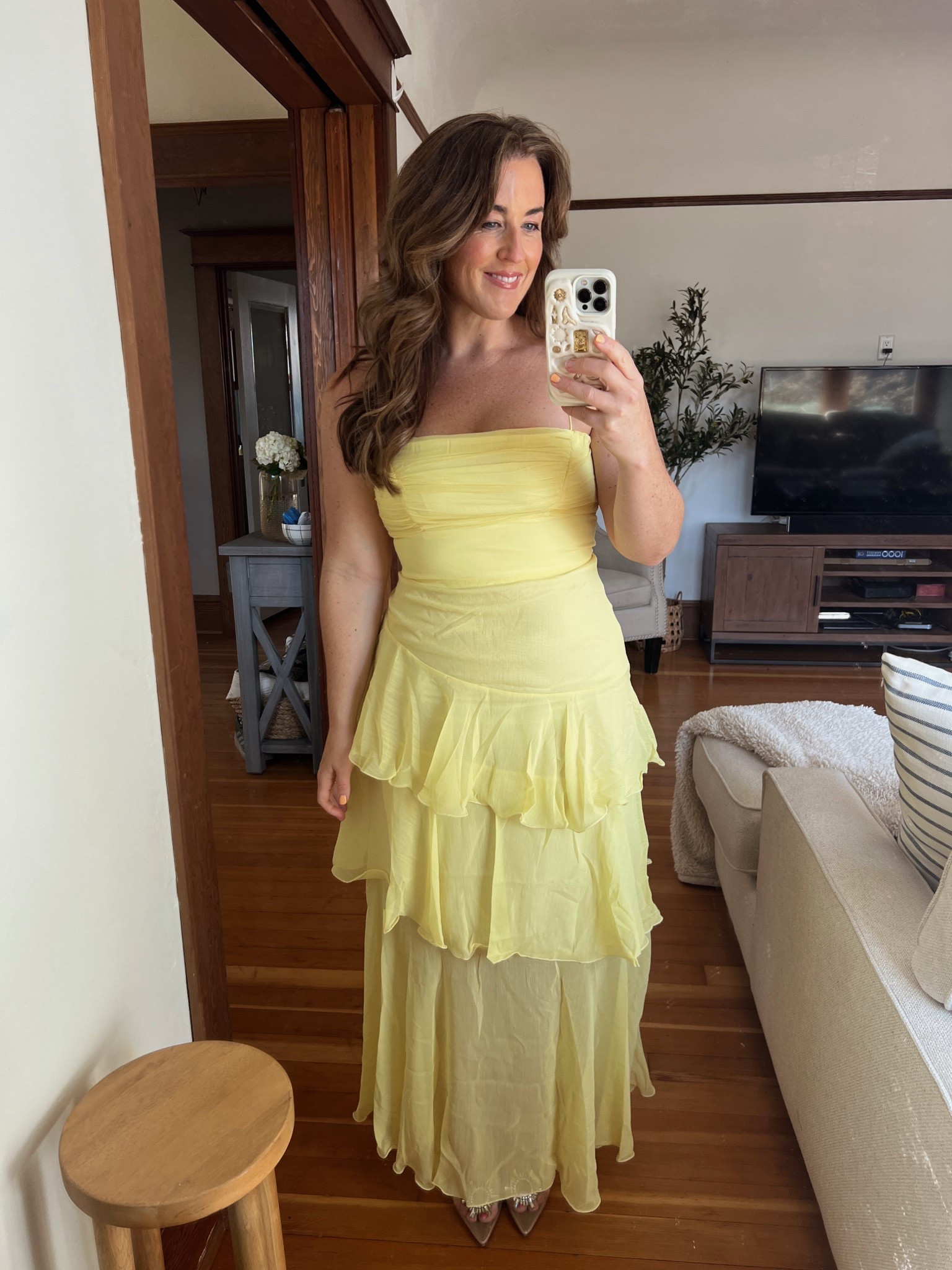 Prettiest little yellow wedding guest dress 

Size 8, style over 30, wedding gues dresss

#LTKMidsize #LTKWedding #LTKFindsUnder100