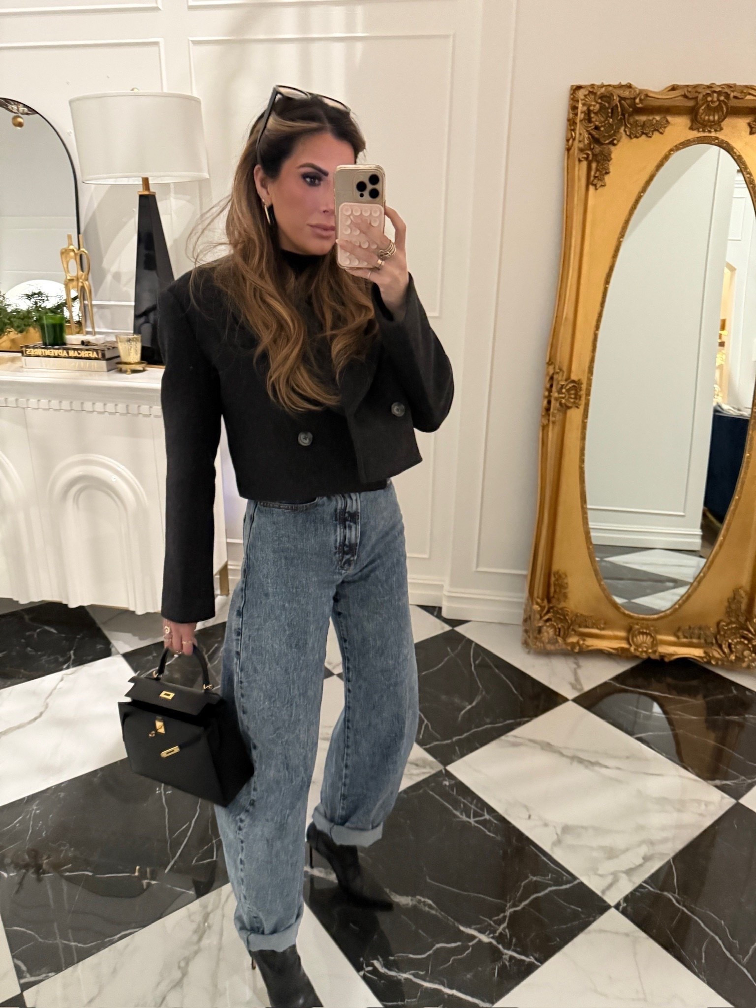 Date night outfit idea! Wearing an XS in the coat 🖤

Date night outfit, best jeans, womens denim, EAG X Revolve, Hermes bag, black booties, Stuart Weitzman, Emily Ann Gemma

#LTKootd