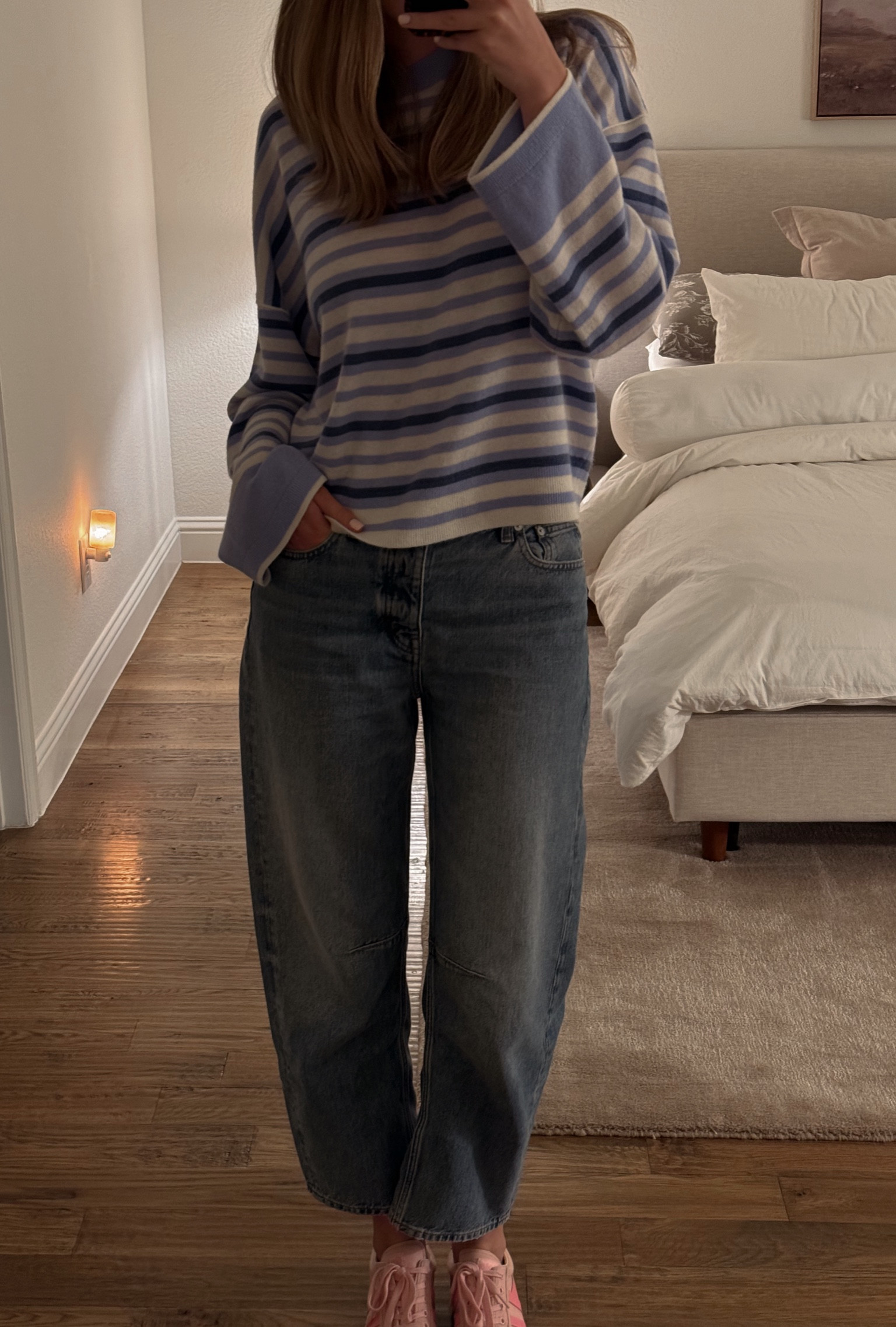 comfy outfit from madewell. my favorite new barrel jeans and sweater is so soft and such great quality! 🫶

#LTKSeasonal #LTKU #LTKstyletip