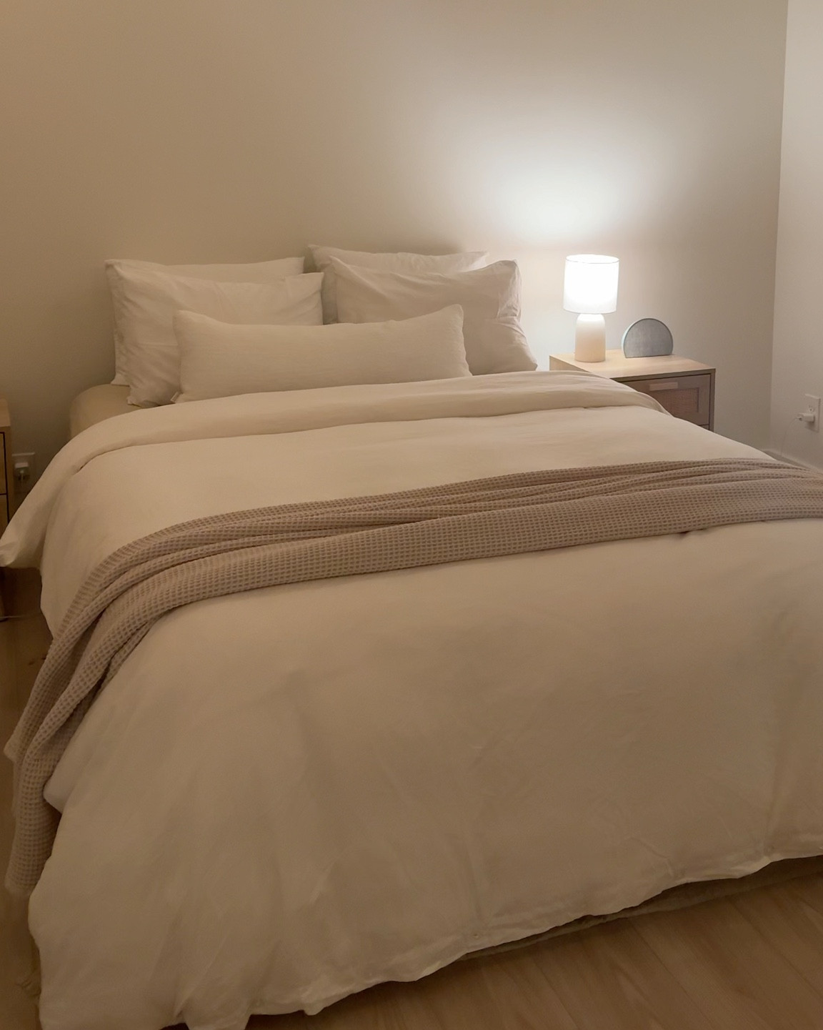 Bedroom details! The sheets from Luxome are some of the best I’ve ever slept on☁️✨

#LTKHome