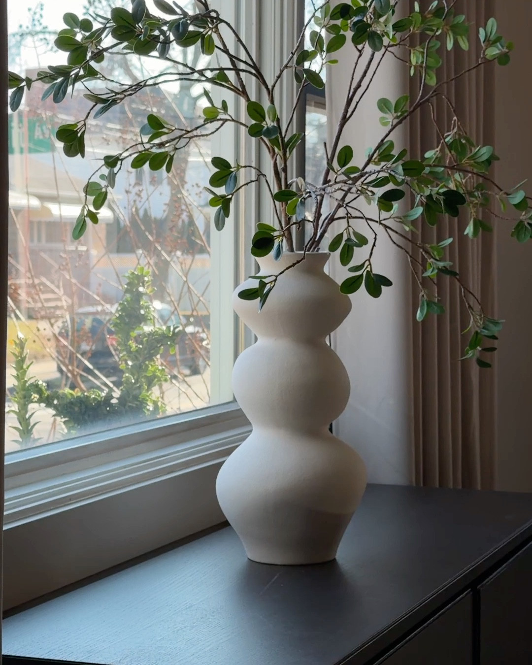 Get ready to add spring flowers to these beautiful vases. The easiest way to add texture + height to any shelf or table. Affordable, neutral, and so versatile—perfect for fresh stems or styled solo ✨

#TargetFinds #LTKHome #HomeDecorFinds #NeutralDecor #AffordableDecor #Amazon finds

#LTKFindsUnder50 #LTKHome