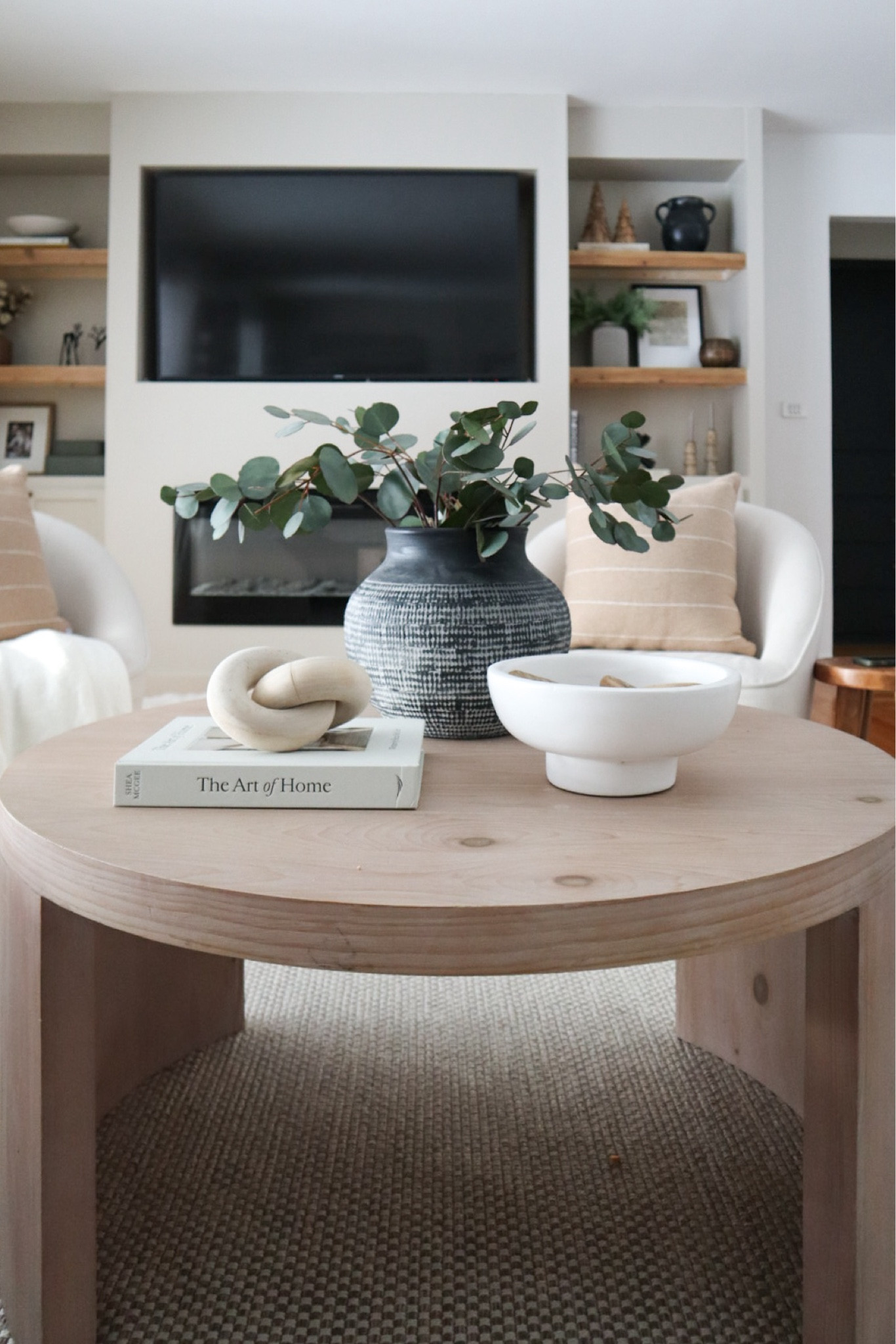 Spring coffee table decor 

Follow me @crystalhanson.home on Instagram for more home decor inspo, styling tips and sale finds 🫶

Sharing all my favorites in home decor, home finds, spring decor, affordable home decor, modern, organic, target, target home, magnolia, hearth and hand, studio McGee, McGee and co, pottery barn, amazon home, amazon finds, sale finds, kids bedroom, primary bedroom, living room, coffee table decor, entryway, console table styling, dining room, vases, stems, faux trees, faux stems, holiday decor, seasonal finds, throw pillows, sale alert, sale finds, cozy home decor, rugs, candles, and so much more.


#LTKfindsunder100 #LTKhome #LTKSeasonal