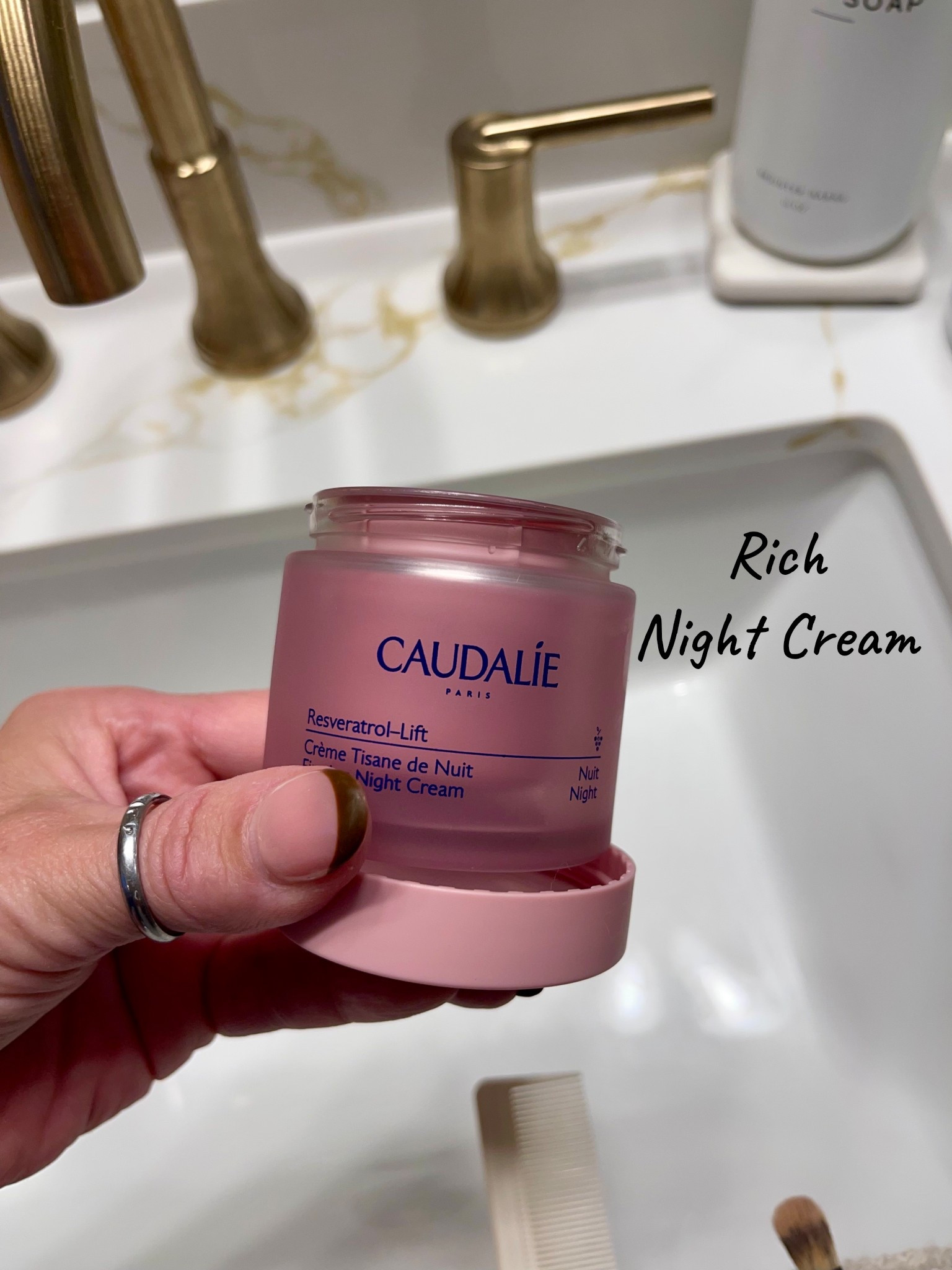 CAUDALÍE retinol alternative night cream. Retinol can be too drying for me so this is a wonderful alternative. I use the serum & day cream as well. 

Mature skincare, Sephora sale, over 40 makeup at Sephoraa

#LTKBeauty #LTKOver40 #LTKSaleAlert