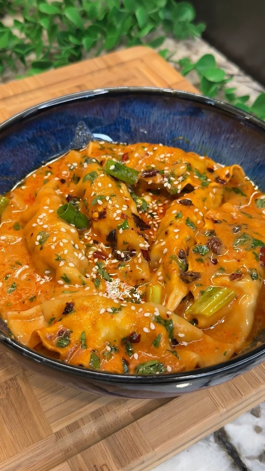 can confirm that this viral one pan baked dumplings is as tasty as it looks🥟🌶️✨SO much flavor for such a quick & easy recipe- will be added to our weeknight meal rotation!

#kitchenfavorites #dinnerideas #cookingessentials #kitchenmusthaves

Ingredients:
- 13.5 oz coconut milk
- 2 tbsp red curry paste
- 1 tbsp soy sauce
- 1 tsp sesame oil
- 1 tbsp oyster sauce (can omit or use fish sauce)
- 2 tsp ginger paste
- 4 cloves garlic, minced
- 2 tsp onion powder
- 1 tsp salt
- 1 tsp black pepper
- 12 frozen dumplings
bake at 400°F for 22-25 minutes depending on size of pan and how many dumplings used

top with:
- chopped green onion
- spicy chili crisp
- chopped cilantro
- sesame seeds


#LTKSeasonal #LTKFamily #LTKHome