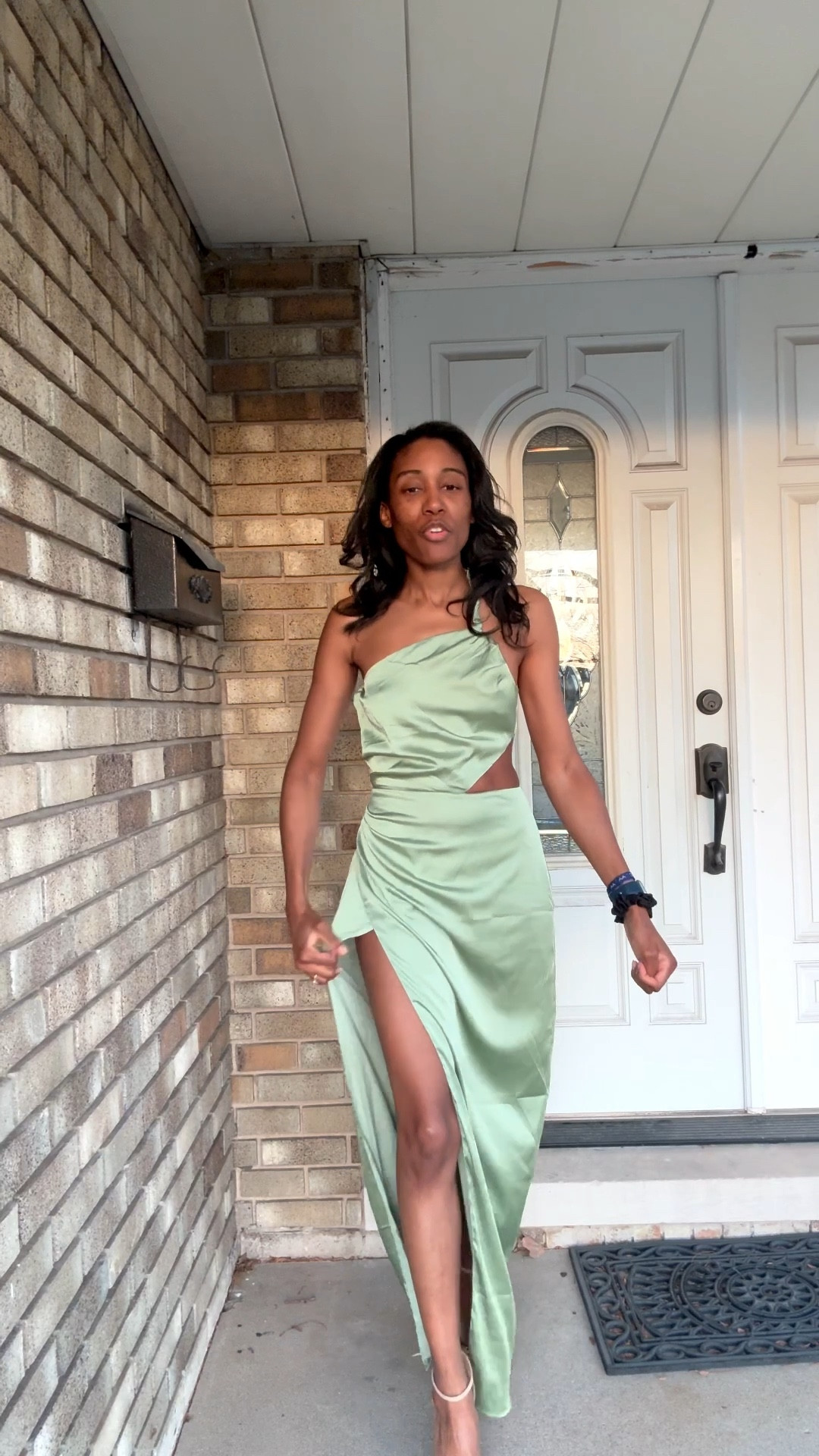 Felt cute and had to share this new dress I just picked up from @hellomolly 

#LTKgrwm #LTKootd #LTKvlog