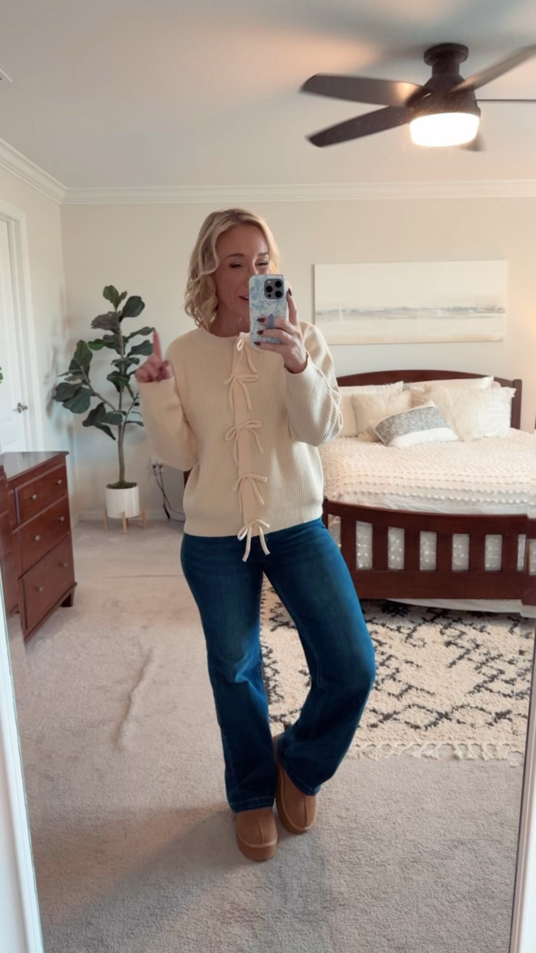 • Cardigan - size small. 
• Jeans - size 4, regular length. 
• Platform slippers - size up if in between. 

#LTKWatchNow #LTKFindsUnder50 #LTKSeasonal