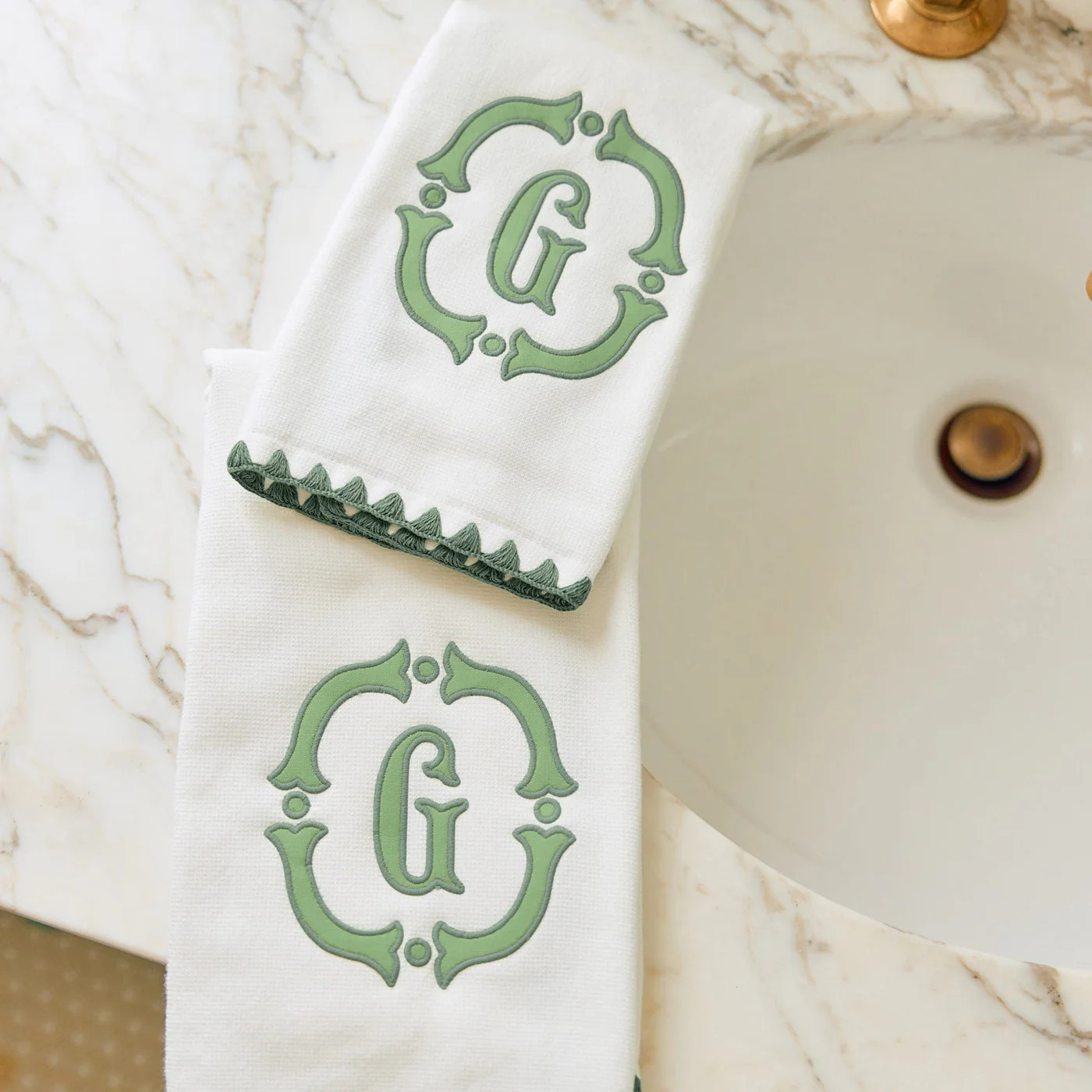 Applique Powder Bath Towels (pair) | Weezie Towels