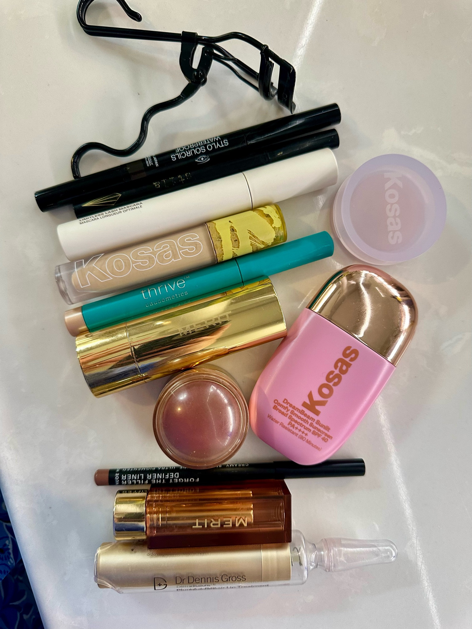 daily makeup lineup:
 🤍 Kosas Tinted Bronzer 🤎 Chanel eyebrow pencil  🤍 Kosas concealer (3.2O) 🤎 Merit bronzer (Siene) 🤍 Merit blush (Rouge) 🤎 Thrive Eye Brightener (Stella) 🤍 Stila eyeliner (Black) 🤎 Ilia mascara (Black) 🤍 Lawless lip liner (Nude Honey) 🤎 Lawless lipstick (Baby) 🤍 Dr Dennis Gross lip plumper

#LTKBeauty