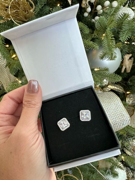 These @walmart earrings are stunning and SO affordable! They’d be a perfect gift for her this year!
@walmartfashion #walmartpartner #walmartfashion 

Affordable gifts, gifts for her, gift guide for her, Walmart gift ideas 

#LTKGiftGuide #LTKHoliday #LTKfindsunder100