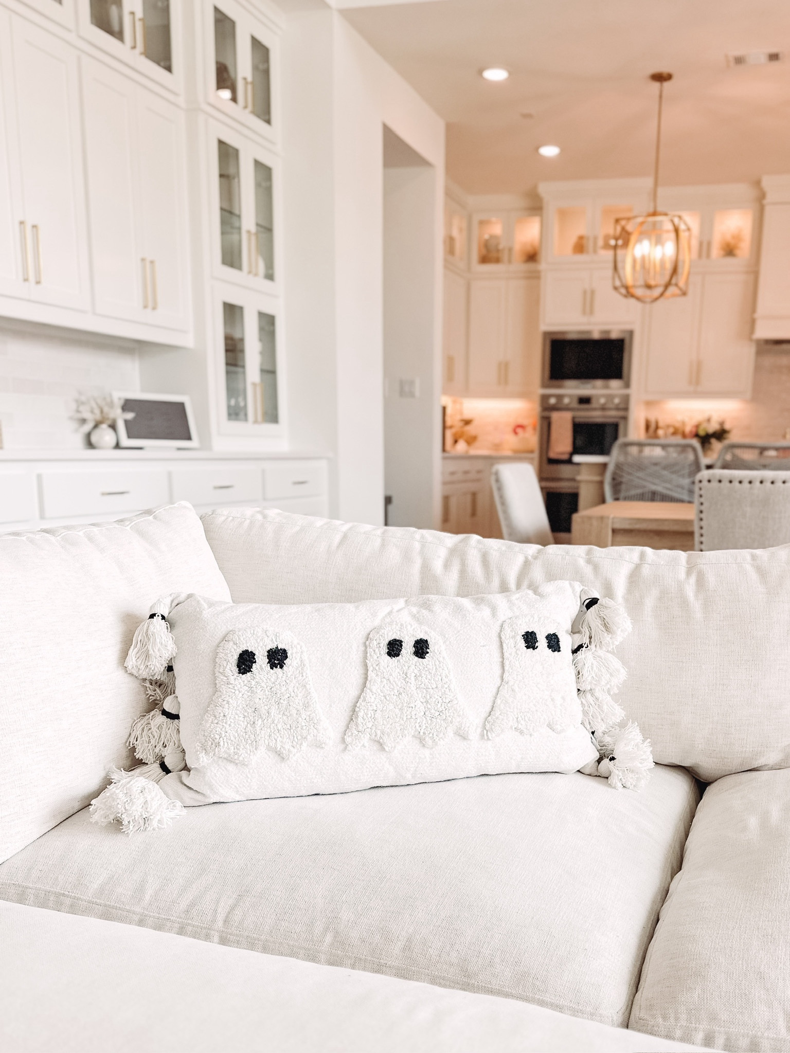 How adorable is this pillow from TJ maxx?! So cute. Linking more from there that I’m loving! 

Ghosts Halloween pillow unique beige cream aesthetic neutral home decorating seasonal 

#LTKHome #LTKFindsUnder50 #LTKSeasonal