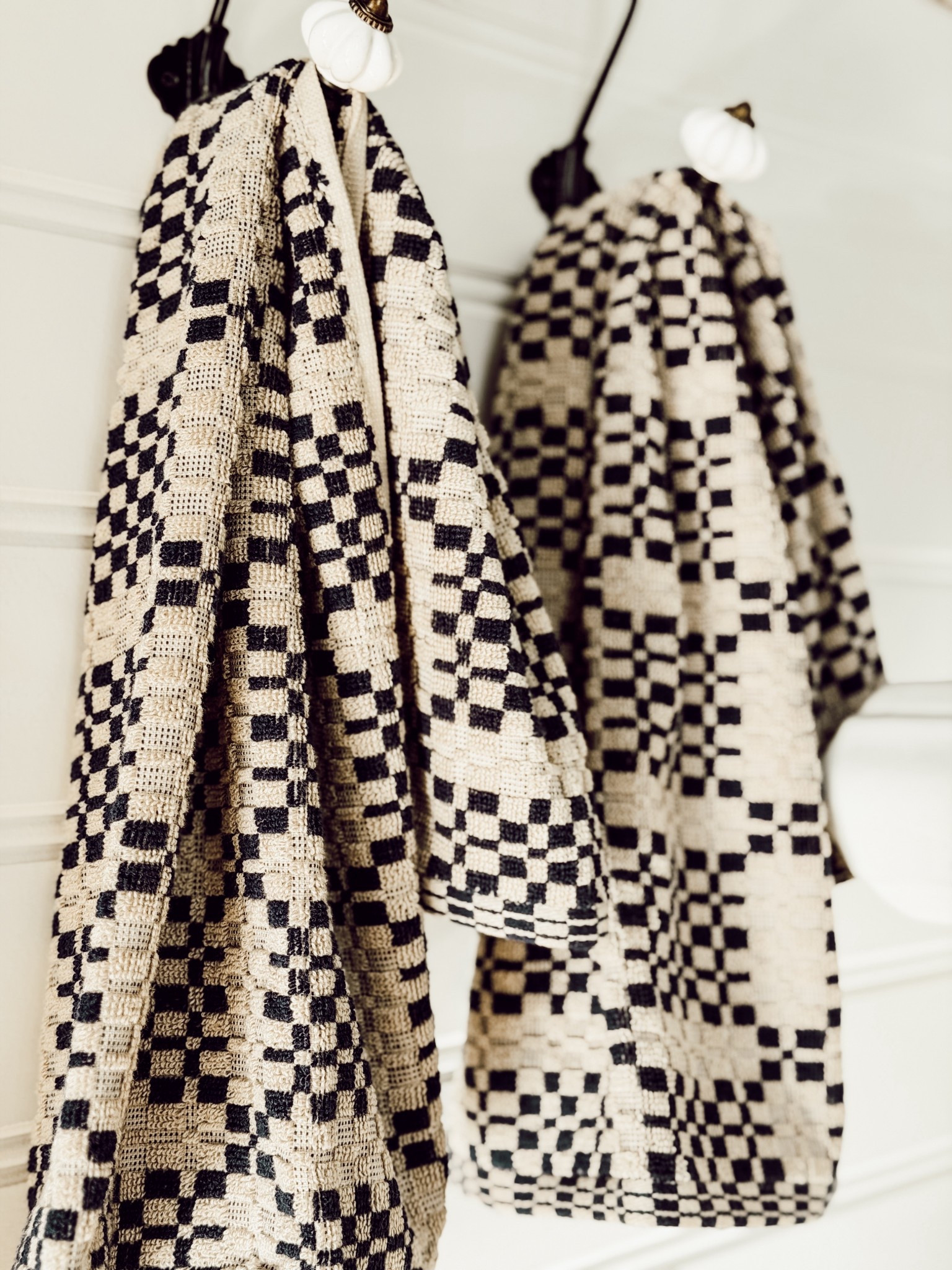 I love the print on these towels! 

#LTKHome