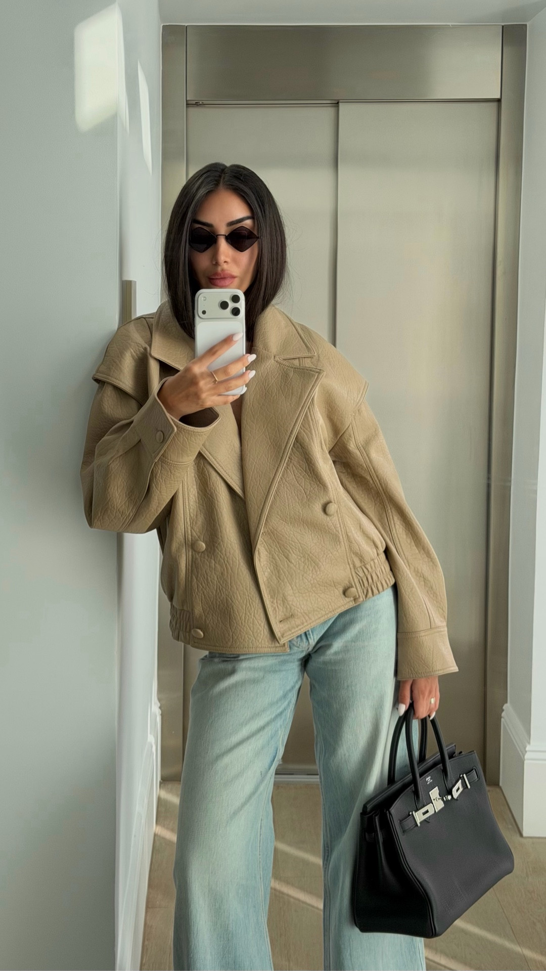 The coolest jacket. I wear size XS 

#LTKaustralia #LTKjeans #LTKmodest