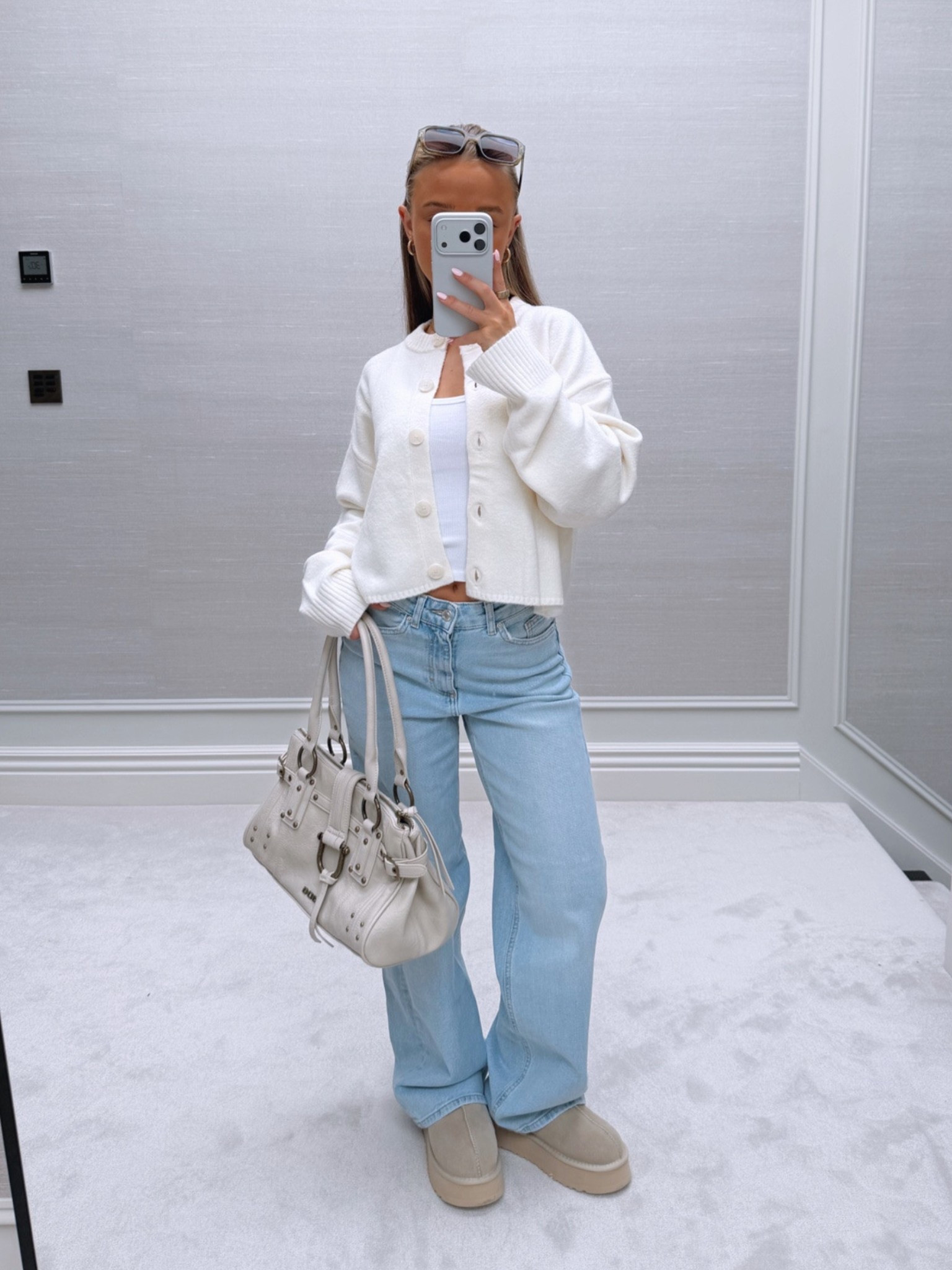 autumn outfit inspo 🍂

Pinterest style outfit ideas autumn winter TikTok casual easy basic neutral ootd petite jeans wide leg fall cream cardigan

#LTKuk #LTKautumn #LTKeurope