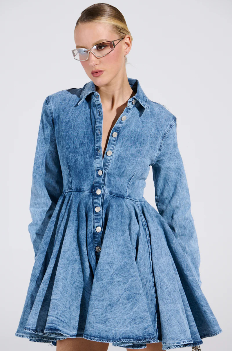 THE IT GIRL MINI DRESS IN DENIM | AKIRA