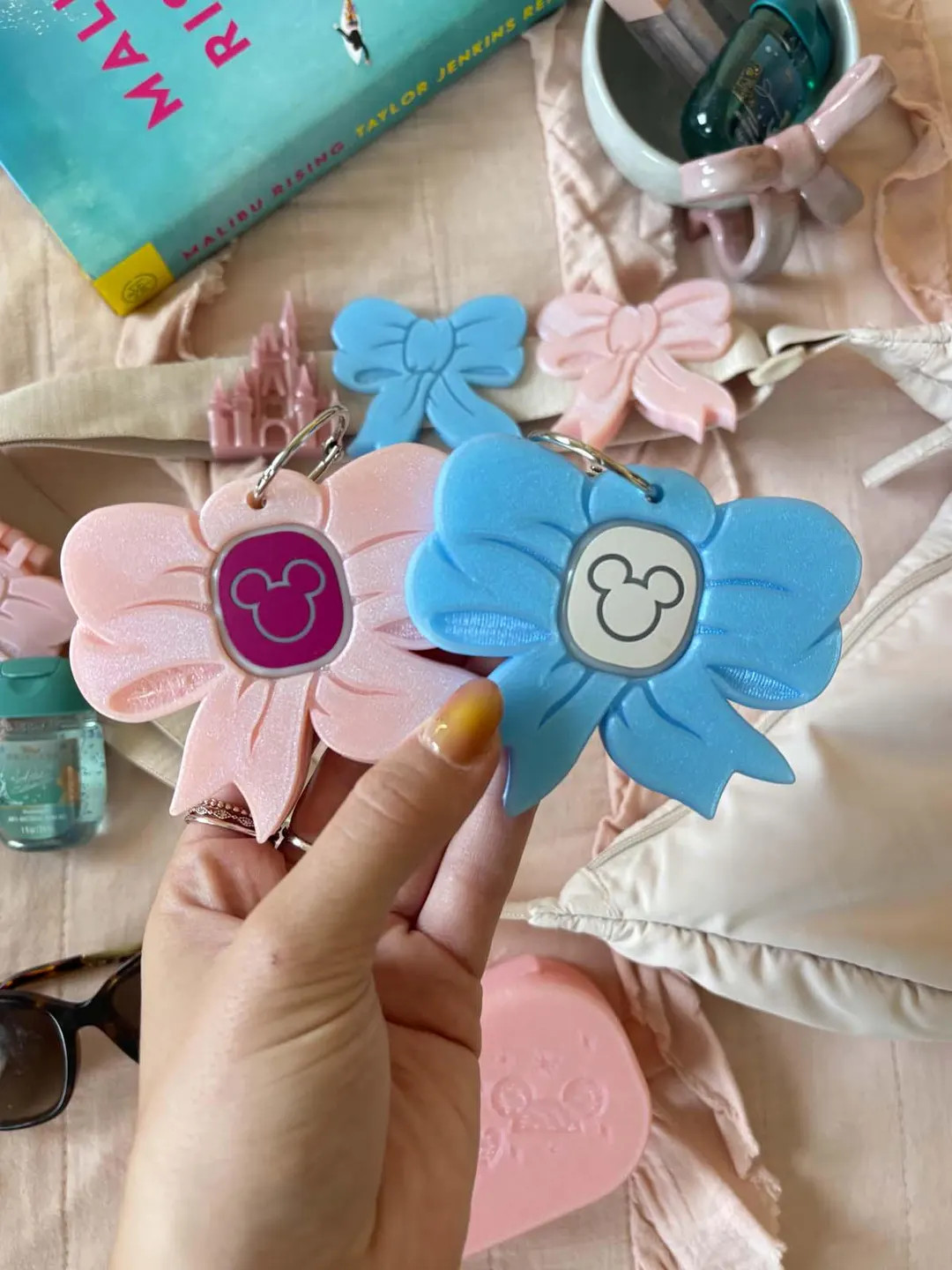 Pink Bow or Blue Bow Magic Band Buddy Plus - Disney MagicBand+ Plus Puck Holder Icon Keeper | Etsy (US)