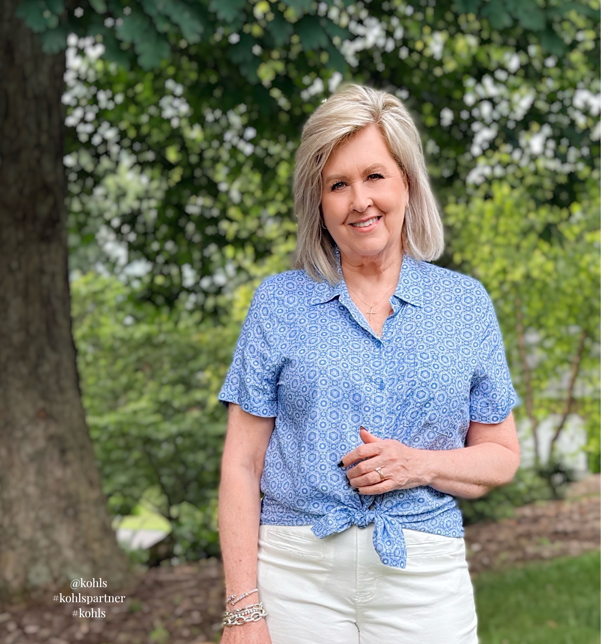 A button-up shirt is one of those pieces that can go from easy to frumpy in about two seconds if the proportions are off. That’s why I love tying this one from Kohl’s at the waist. It gives the outfit shape, defines the waist a bit, and keeps the shirt from hanging straight down over the pants. It’s such a simple styling trick, but it makes the whole look feel more polished and can create a slimmer, more pulled-together look without feeling tight or fussy.
@kohls #kohlspartner #kohls