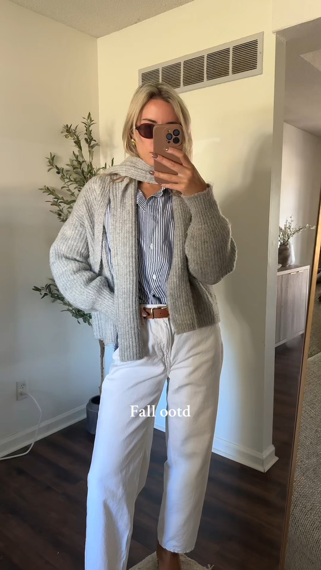 Simple fall fit, fall basics, fall outfit Inspo ootd 

#LTKFindsUnder50 #LTKStyleTip #LTKFindsUnder100