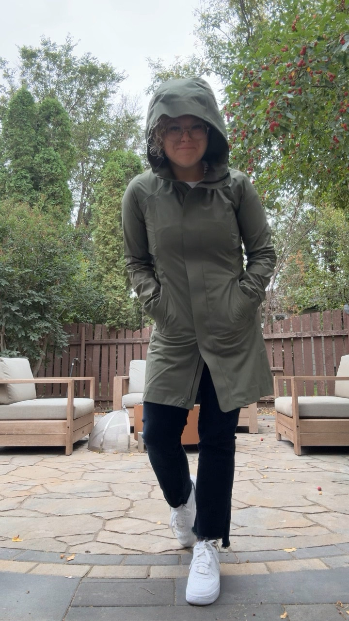 It’s RAINING! Welcoming autumn with open arms after such a hot summer. 

Loving this new jacket. Has a 2-way zipper for all my short girls. 2 supper pockets. If you cuff the sleeves it has reflective logos for that late night run in the dark. Has a cinch option also on the waist. Wearing a 6. 

Jeans are still my favourite. I’ve linked a few different colour options as this colour is out of stock. Oh, and they’re currently ON SALE! 

Shoes are Air Force 1s. 

#jacket #fallishere #momfit #everysizematters #momsofLTK

#LTKautumn #LTKsale #LTKstyletip