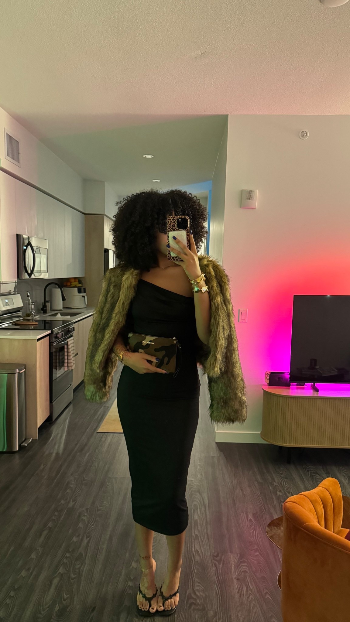 Bag is Michael Kors and shoes are white fox! 

#LTKgrwm #LTKootd