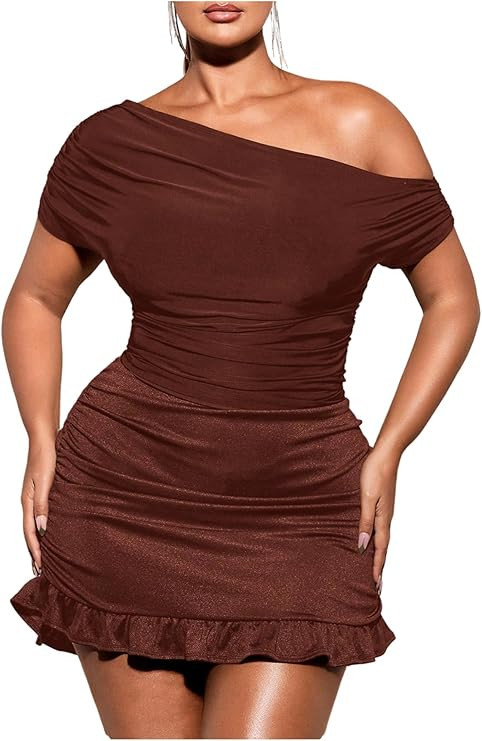 WDIRARA Women's Plus Size Off Shoulder Tee Shirt Ruched Asymmetrical Short Sleeve Tops | Amazon (US)