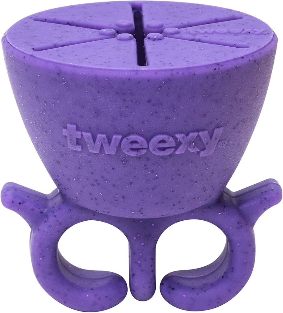 tweexy Wearable Nail Polish Holder Ring - Nail Polish Bottle Holder for Easy Application | Perfect f | Amazon (US)