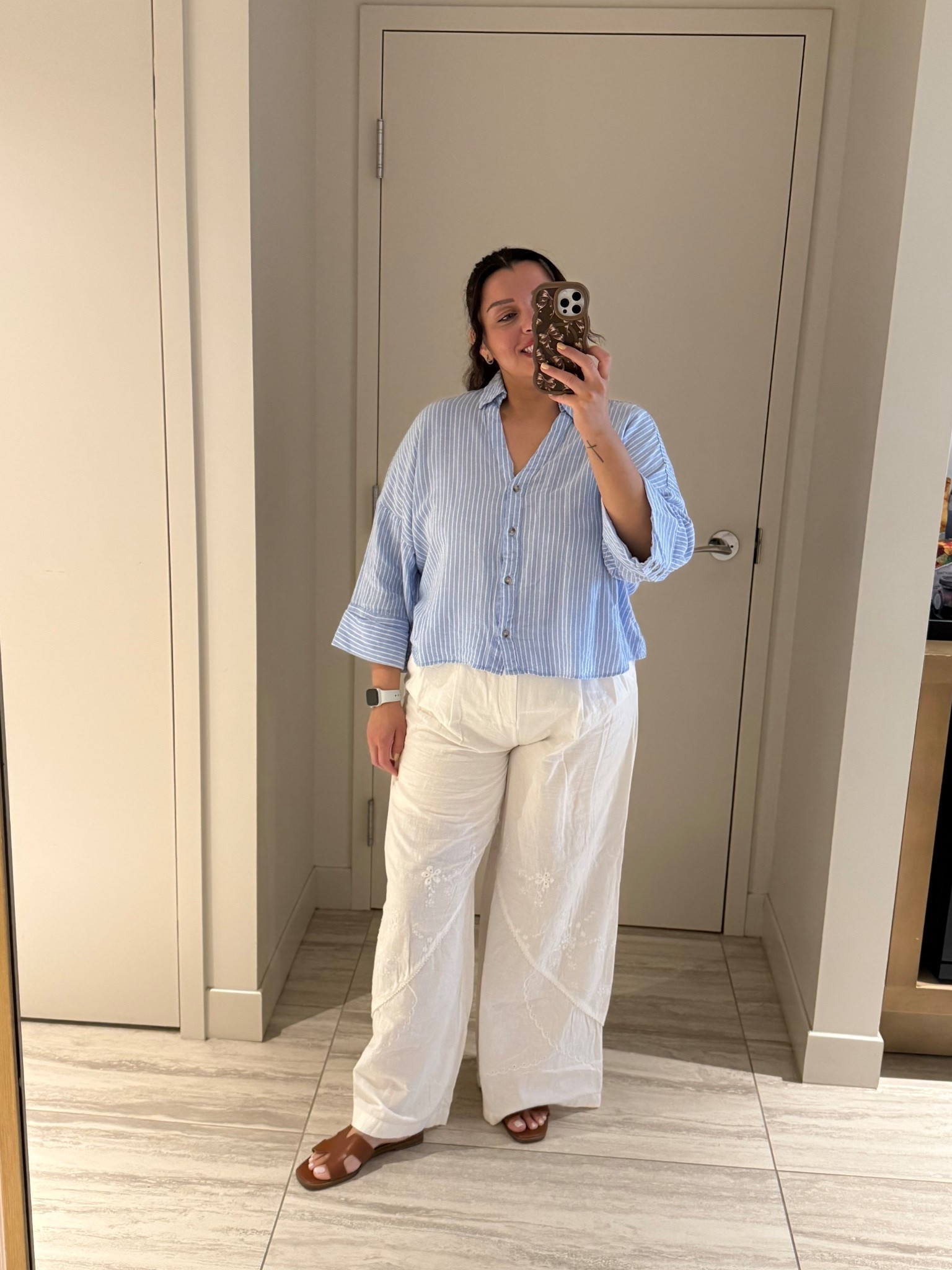 Outfit of a mom in her 40’s 🩵🤍

Spring, spring outfit, Outfit, mom outfit, cute outfit, cozy outfit, chic outfit, Mom style, fashion over 40, outfit of the day. trends 

#LTKootd #LTKMidsize #LTKTravel