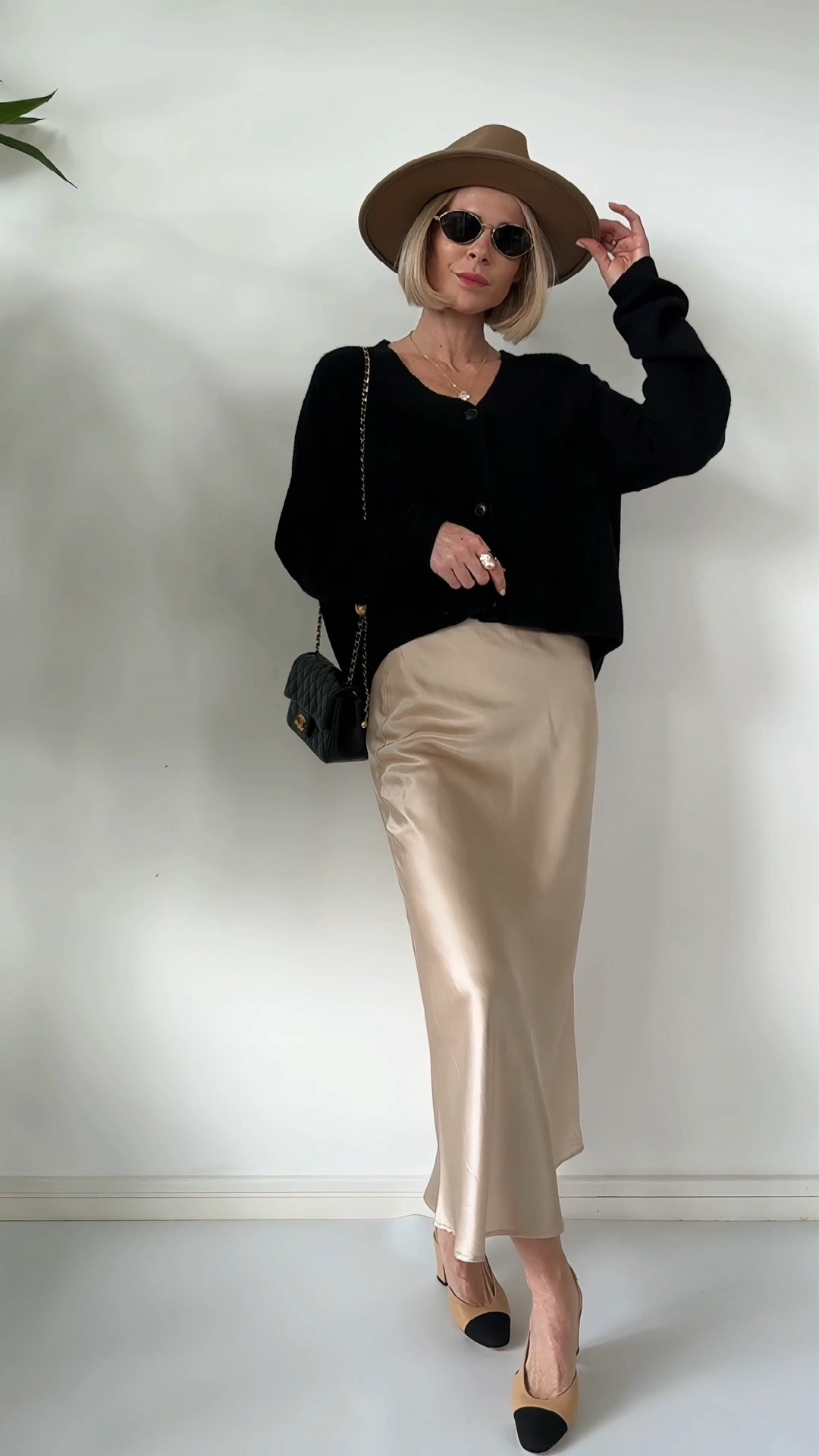 Autumn Outfits Uk

Silky skirt  from daisysilk.com use my code: mila15  for 15% off 

#LTKFashionMonth #LTKstyletip #LTKautumn