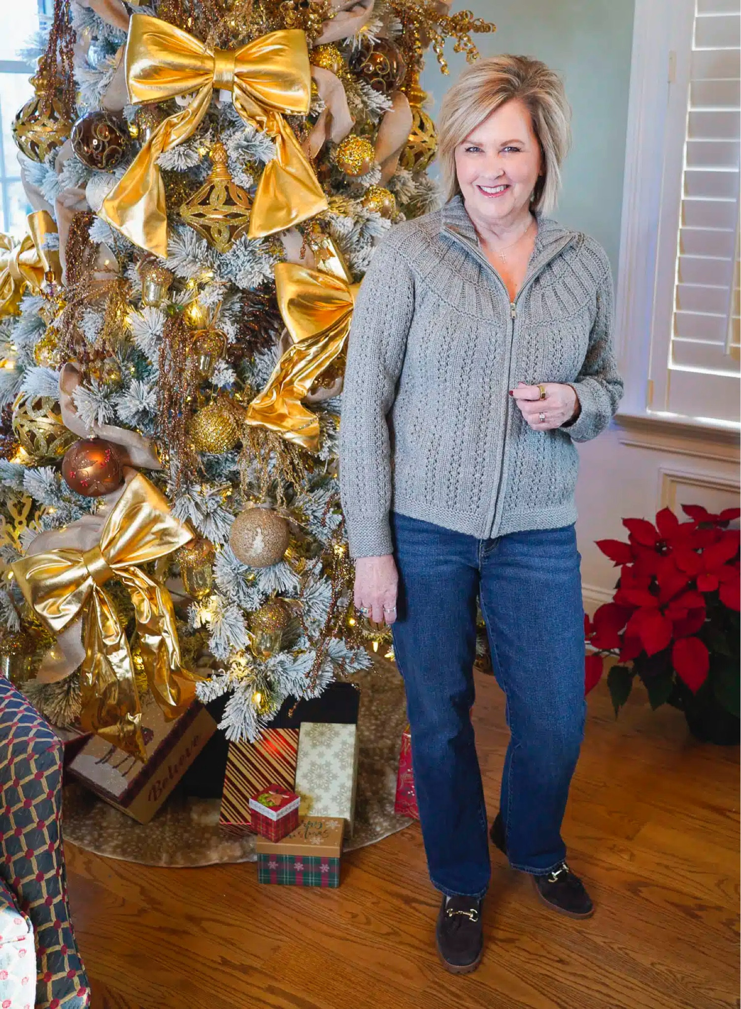 Gray Mixed Stitch Cardigan Size Medium | Straight Leg Jeans Size 8

This cardigan is easy to wear alone or could be paired over a button down and left open! It’s available in several great colors. 

#LTKWorkwear #LTKHoliday #LTKSeasonal