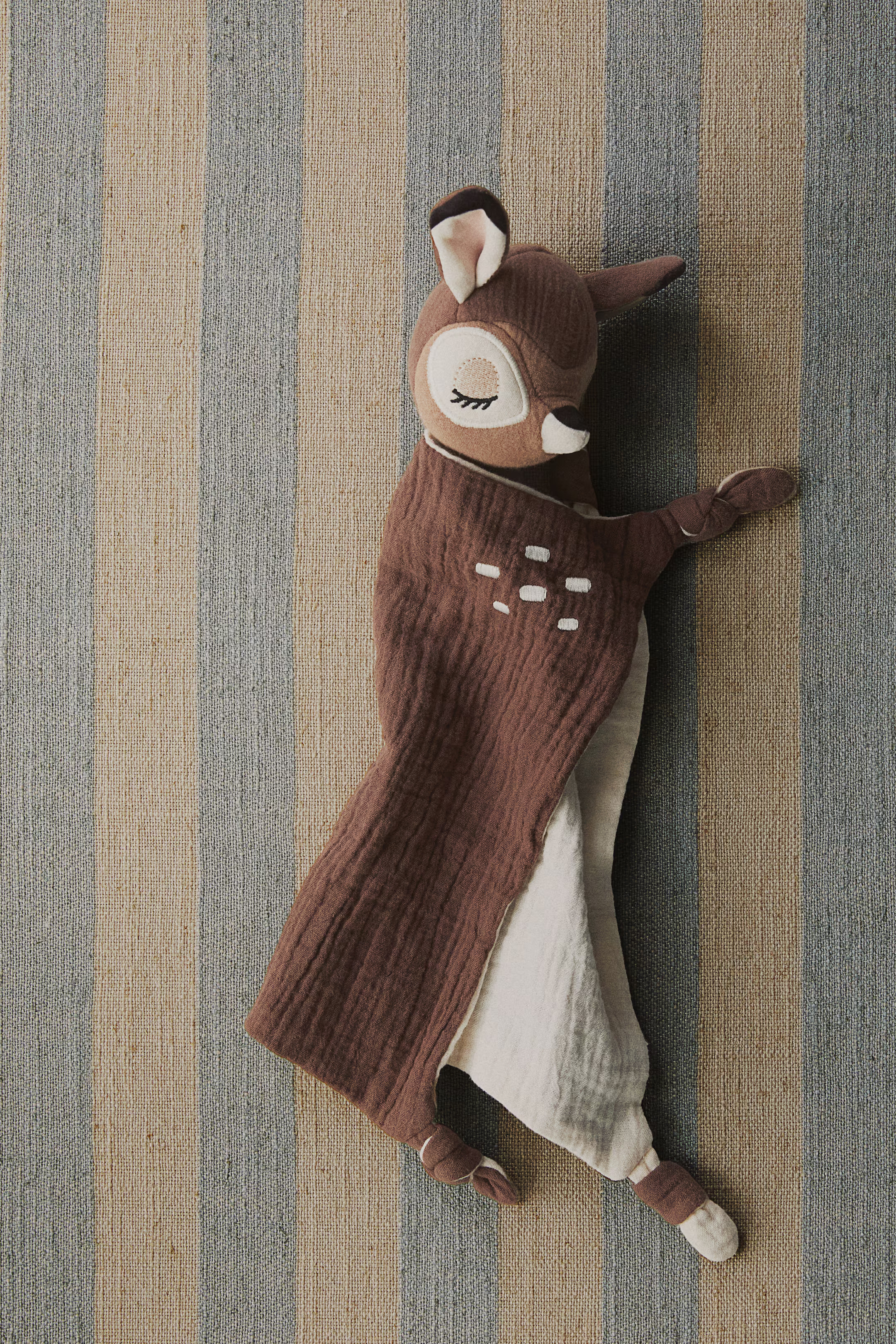 Cotton muslin comfort blanket | H&M (UK, MY, IN, SG, PH, TW, HK)