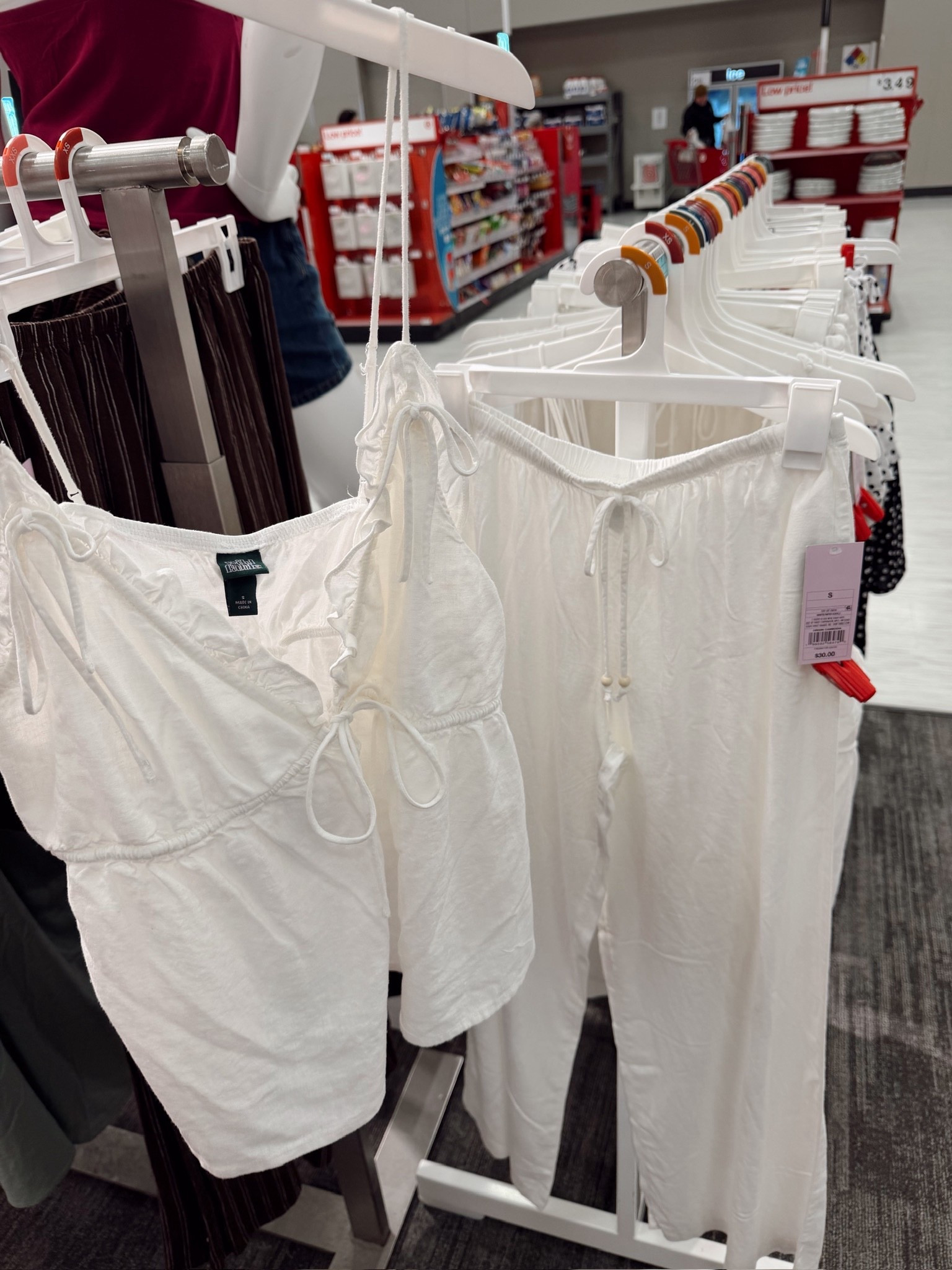 This white set is adorable!!! 🤍🤌🏼

#LTKgrwm #LTKSeasonal #LTKootd