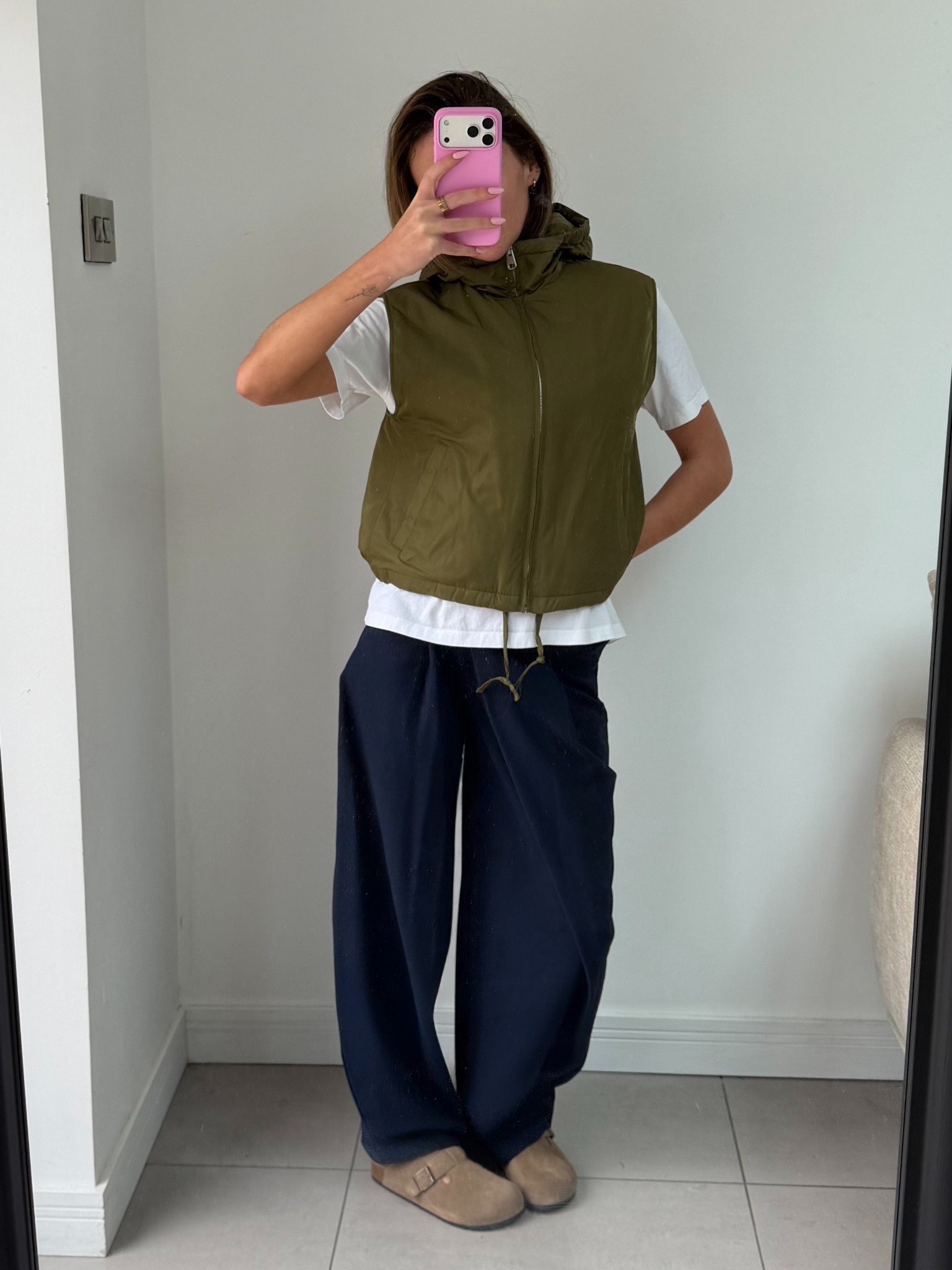 Green gilet causal everyday 

#LTKspring #LTKuk #LTKeurope