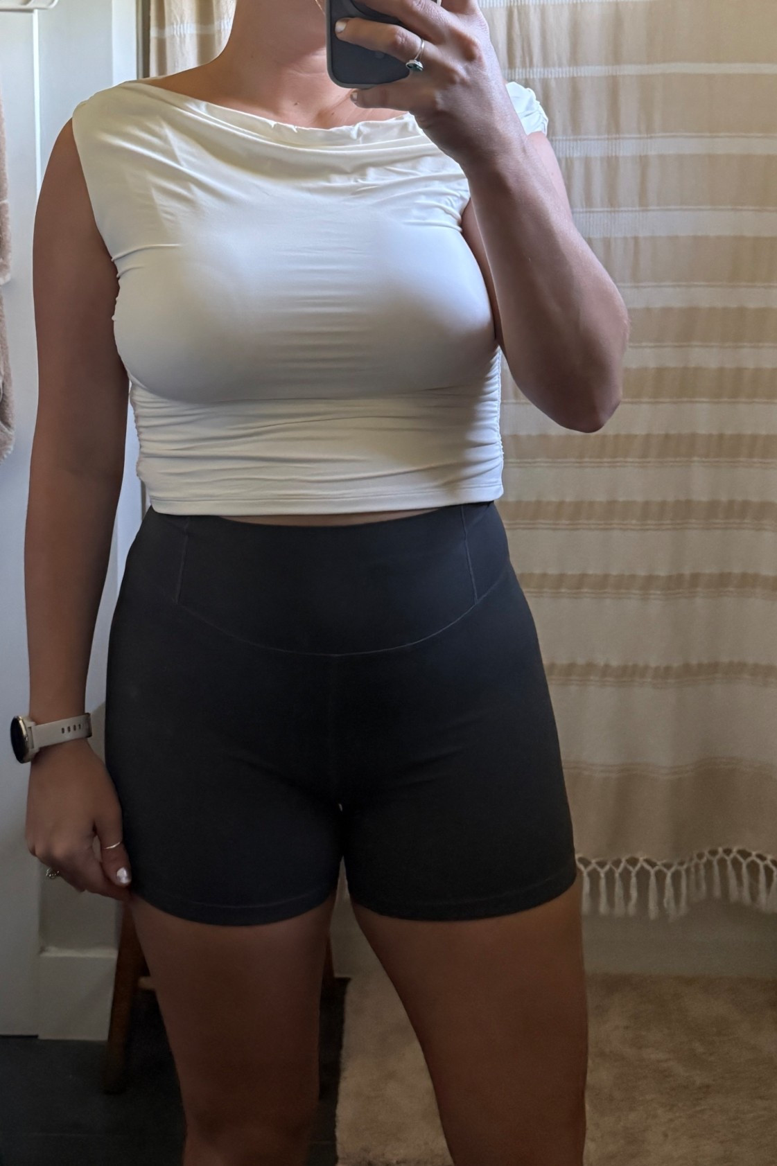 Super soft, double lined top. This top makes me feel confident. Perfect for someone with wide shoulders. I’m 5’7 newly postpartum and it has tons of stretch. Wearing a large 

#LTKFindsUnder50 #LTKMidsize #LTKStyleTip
