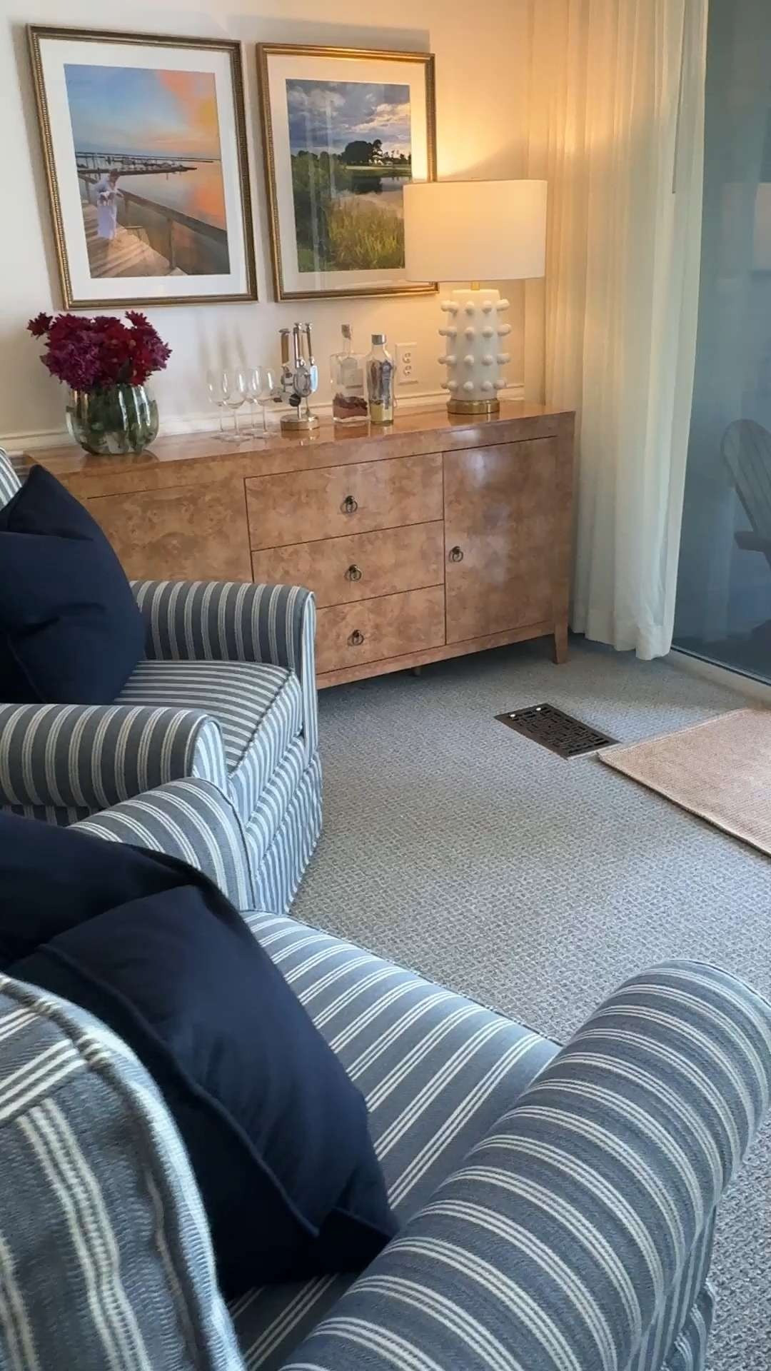 Our condo got a little Fall refresh thanks to Wayfair ✨ A burl wood–style console that doubles as storage + bar space, a neutral block print outdoor rug that cozies up the back seating area, and golden faux mums that bring the perfect touch of Fall (with zero upkeep). Loving these easy upgrades for our guests this season! 🍂 Now’s a great time to shop Wayfair during their Epic Fall Sale, with Up to 70% Off! Fast & Easy Delivery on orders over $35. I’ve linked these Wayfair finds and more picks from the sale!   @wayfair #Wayfair #WayfairPartner 

 

#LTKHome #LTKSaleAlert #LTKStyleTip