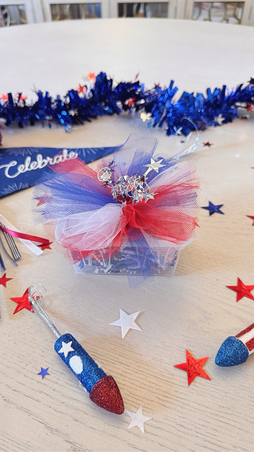 🎁 The cutest way to dress up a gift card! I found this adorable mini tote at Lowe’s and added a few simple touches to make it feel extra special. Shop everything I used to recreate this pizzazzy gift idea! ✨
#giftidea #gifting #bowmking #4thofjuly