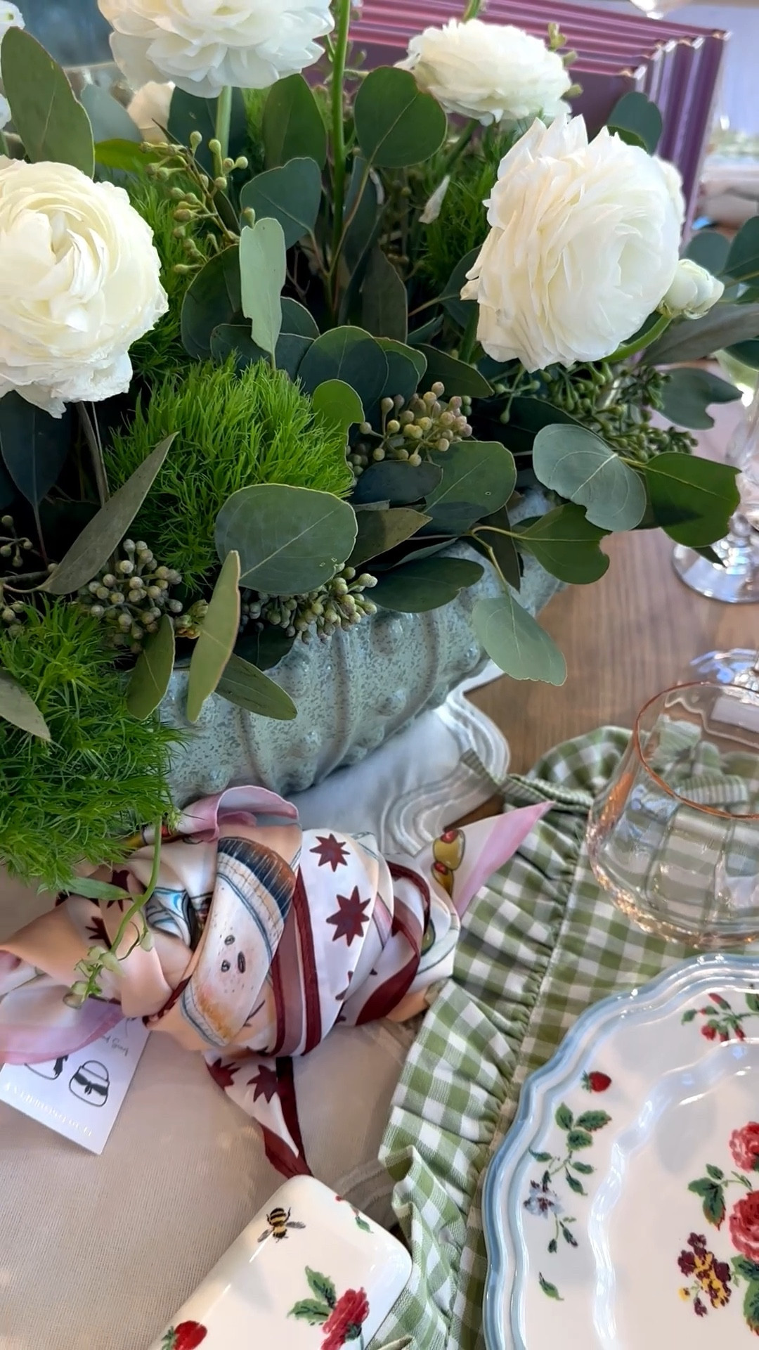 Spring is coming, and it’s all about flowers on the table.


#SpringReady #FlowersOnTheTable #FloralArrangement #FloralPlate #TabletopStyling #SpringDecor #HomeStyling #SeasonalDetails

#LTKHome #LTKdayinmylife