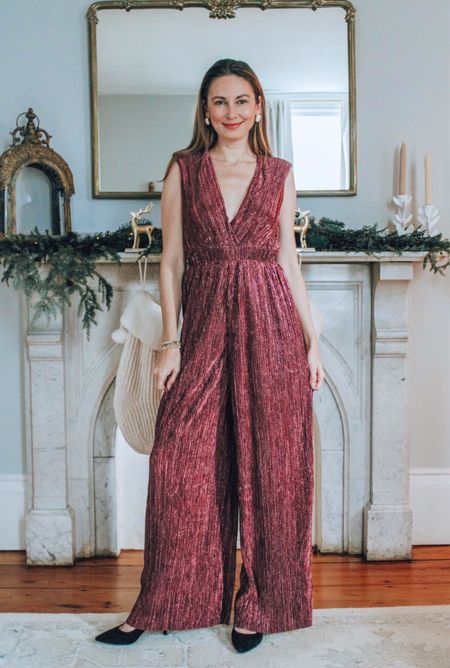 Holiday outfit, holiday style, New Year’s Eve outfit, sparkle dress, holiday dress, showpo, under $100, size small, wearing a size 2 and usually a small, runs tts, #ltkfind

#LTKFind #LTKunder100 #LTKHoliday