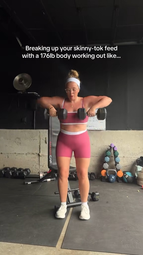 Midsize Gym and Running Outfit! Love this set and it comes in 3 colors! 🏃🏼‍♀️🏋️‍♀️

#LTKActive #LTKFindsUnder100 #LTKMidsize