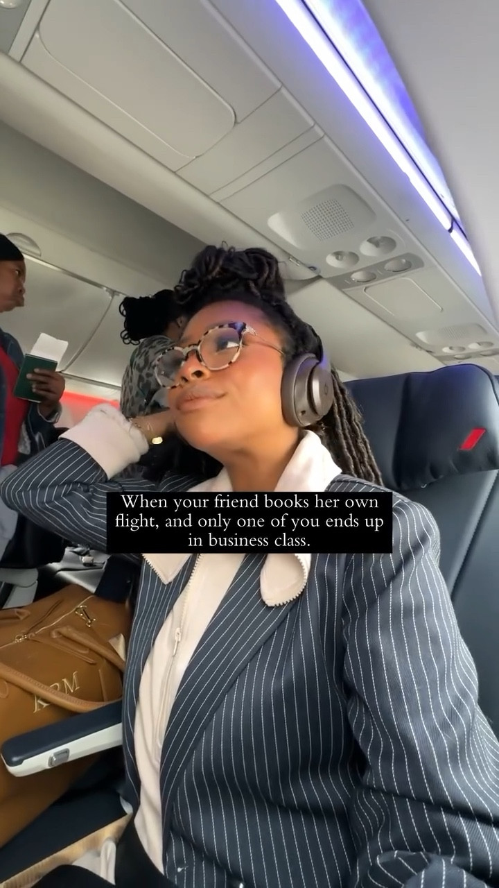 no inglés 🥸

#travelgram #traveltok #fyp #explore #girlstrip #businessclass #traveltheworld #travelfriends #airfrance #KarisinParis #katieloxton

#LTKItBag #LTKBacktoSchool #LTKFindsUnder100