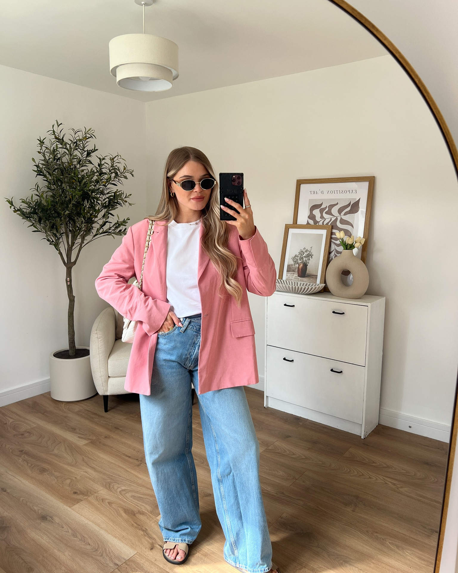 Same outfit, 2 different blazers 💕🫶🏼

Some of the bits are old but I’ve linked as similar as possible xx

#LTKspring #LTKuk #LTKsummer