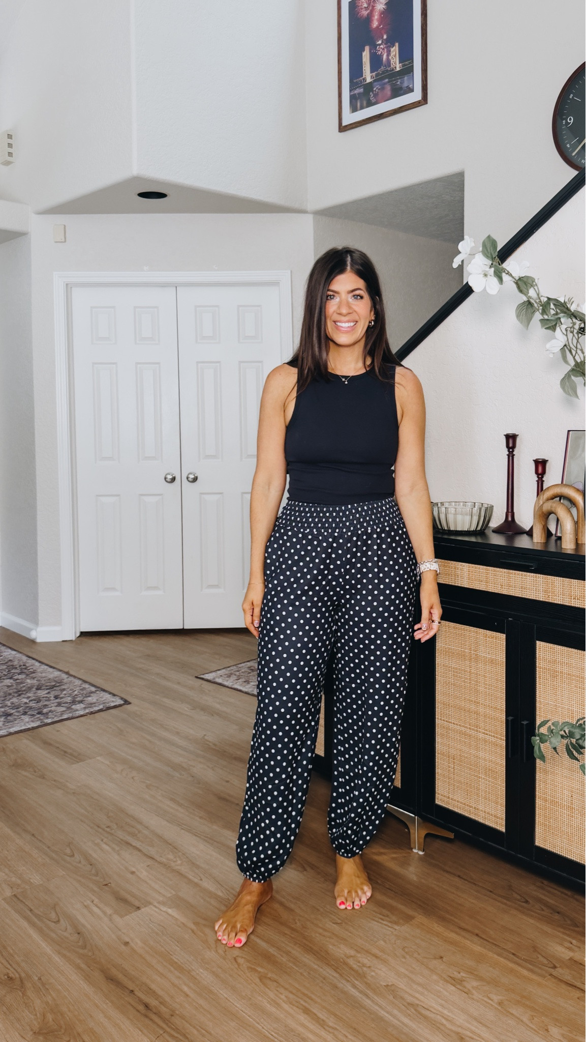 In a large balloon pant

#LTKSaleAlert #LTKMidsize