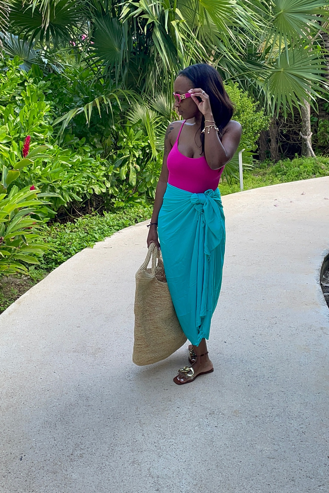 Beachwear
Resort wear
Spring break outfit inspo
Spring break outfit ideas
Pink swimwear 
Swimsuit cover