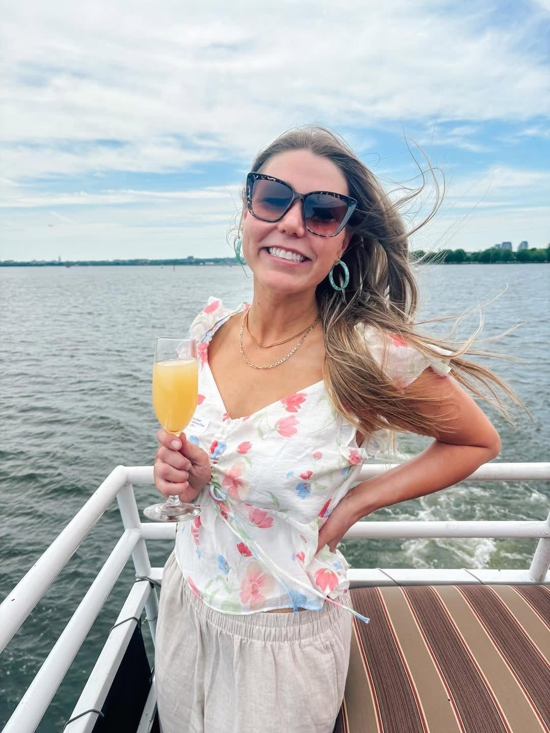 🚨 RUN, don’t walk!!! These Old Navy linen pants are ONLY $15 right now (62% off!!) 🤯
I have them in 4 colors and am obsessed! They’re comfy, lightweight, and so easy to dress up or down 🙌 
The top is 50% off right now too!

#LTKootd #LTKSaleAlert #LTKWorkwear