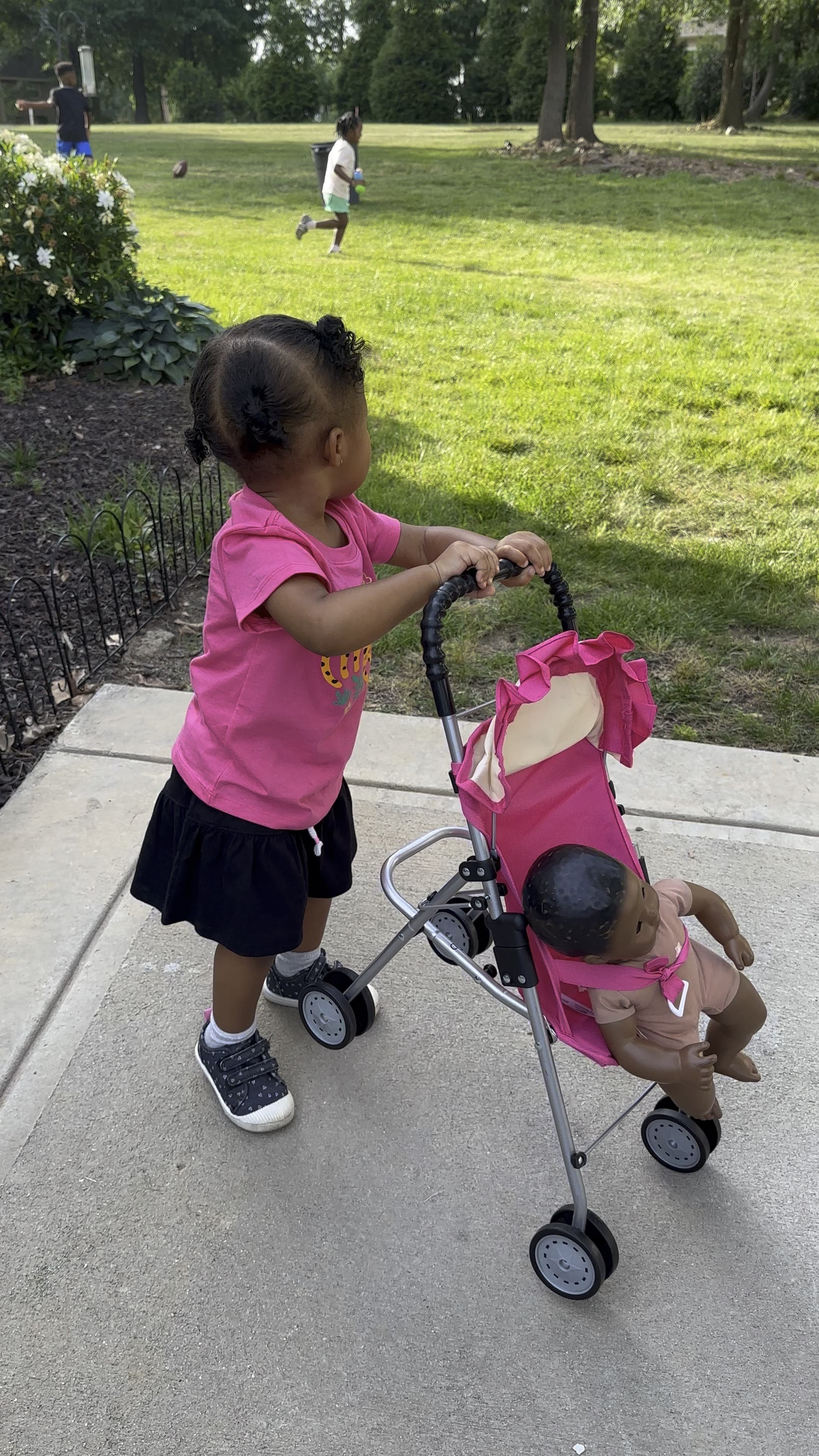 Zarah pushing baby Ava in her cute outfit! It’s the cute little skort for me! 🥹😍

#LTKbaby #LTKVideo #LTKkids