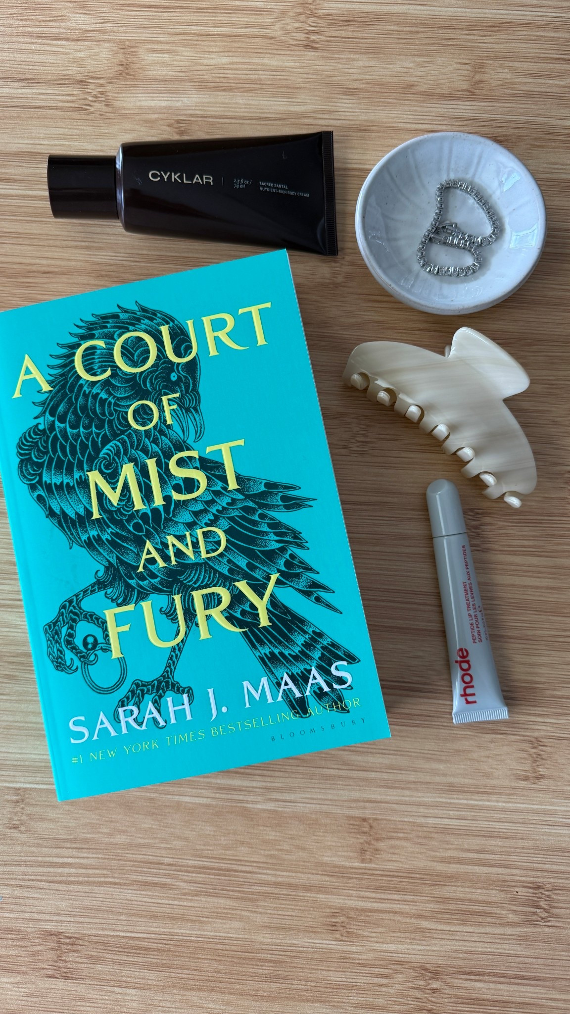 Sunday favorites with a new book

#LTKdayinmylife #LTKmorningroutine #LTKgrwm