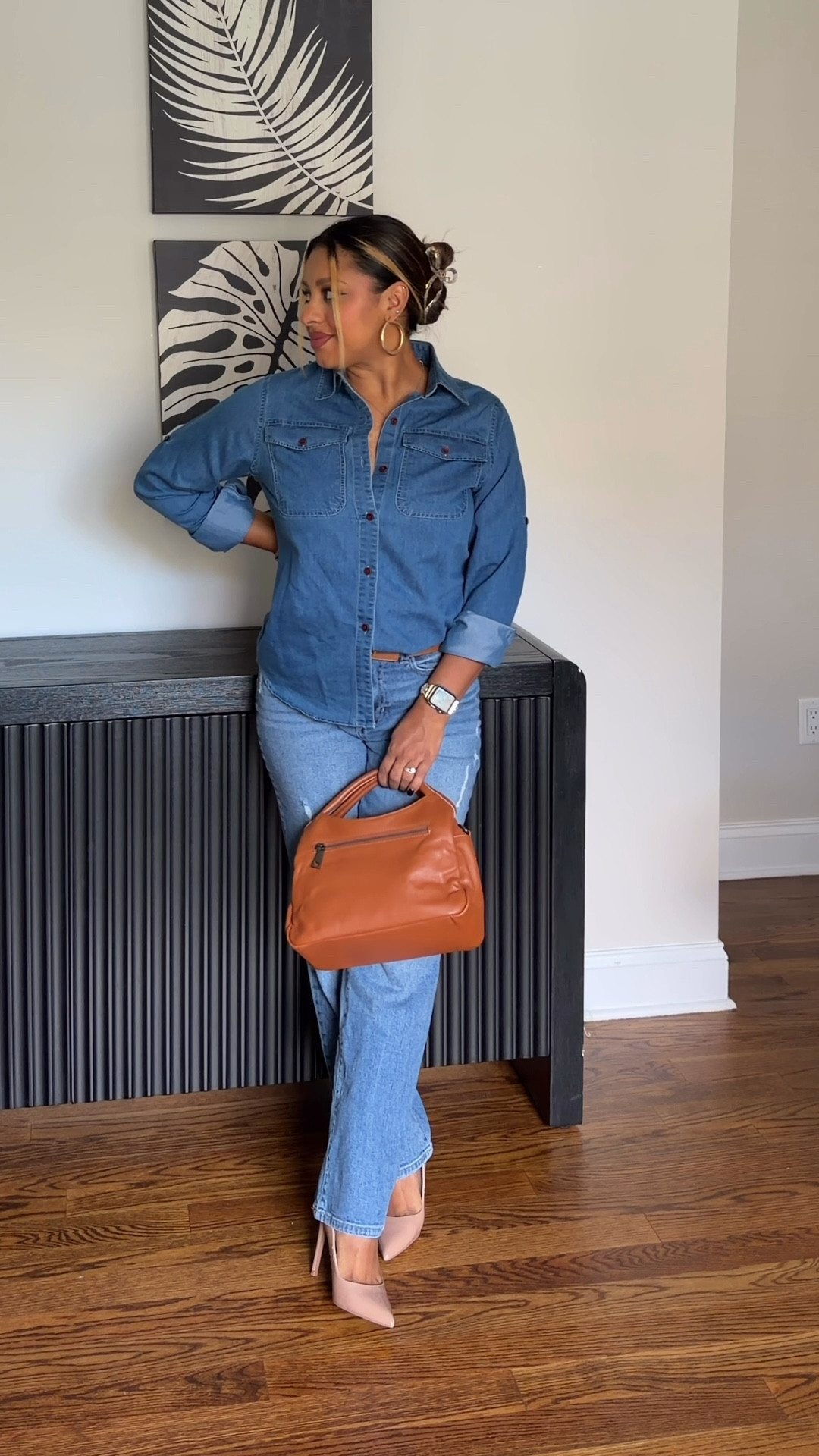 Denim on denim never goes out of style 💙✨ I’m obsessed with this indigo blue denim shirt — it’s the perfect mix of casual and polished. Easy to dress up with heels or down with sneakers!

I’m 4’11”, 135 lbs, and wearing a size Small for reference 🤎 Linked my exact outfit below so you can recreate this timeless look!

#LTKFashion #DenimOnDenim #DenimShirt #PetiteStyle #CasualOutfitInspo #IndigoBlue #FallOutfitIdeas #EverydayStyle #AmazonFashionFinds


#LTKPetite #LTKPetite #LTKFindsUnder50 #LTKStyleTip